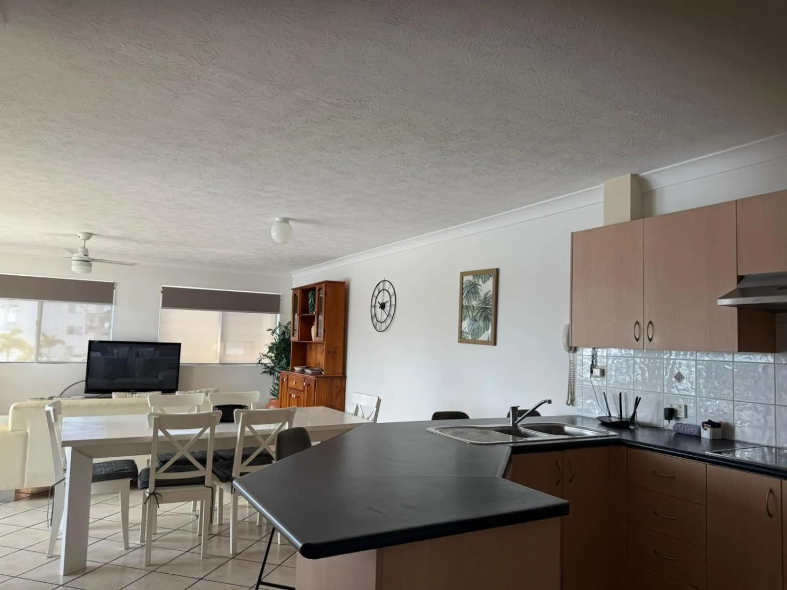 TV and multimedia in Pelican Cove Waterfront Apartment