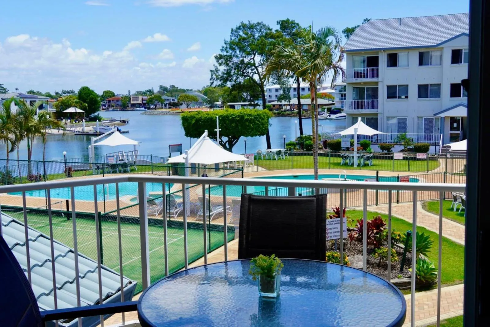 Balcony/Terrace in Pelican Cove Waterfront Apartment