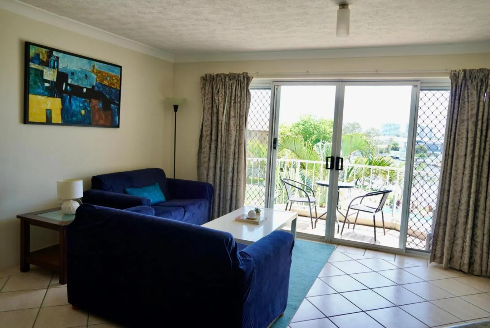 Pelican Cove Waterfront Apartment