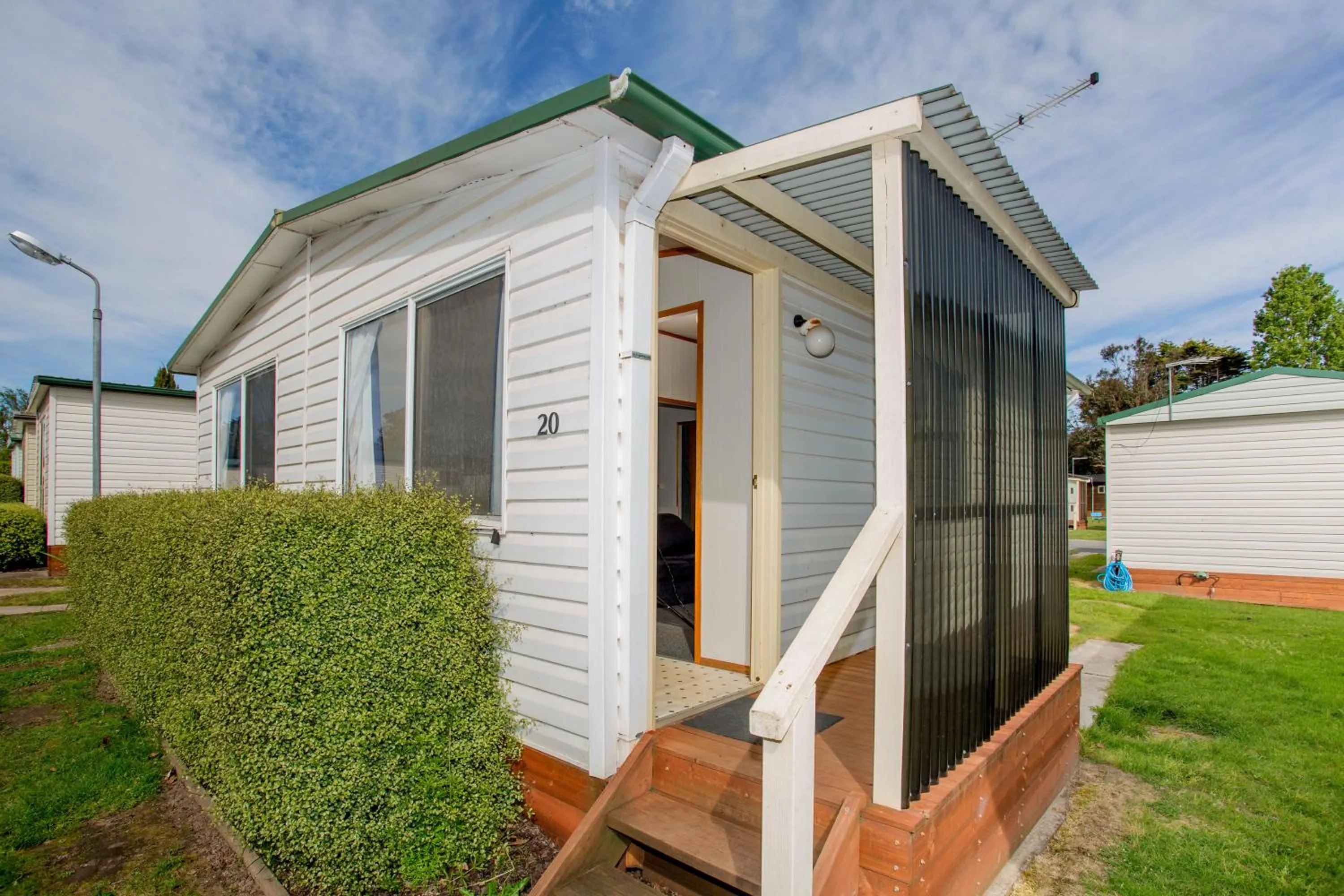 Facade/entrance in Discovery Parks - Hadspen