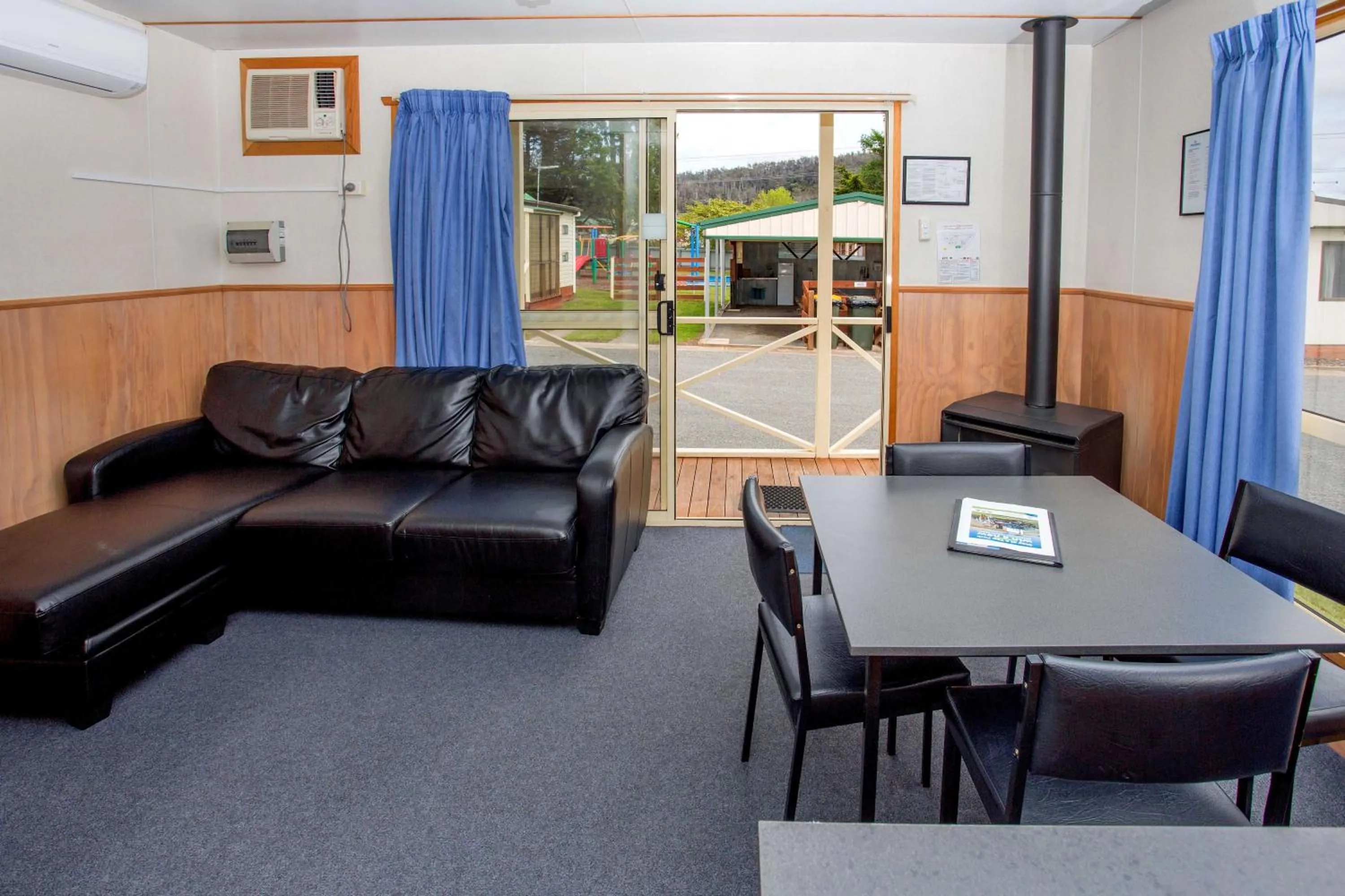 Living room in Discovery Parks - Hadspen