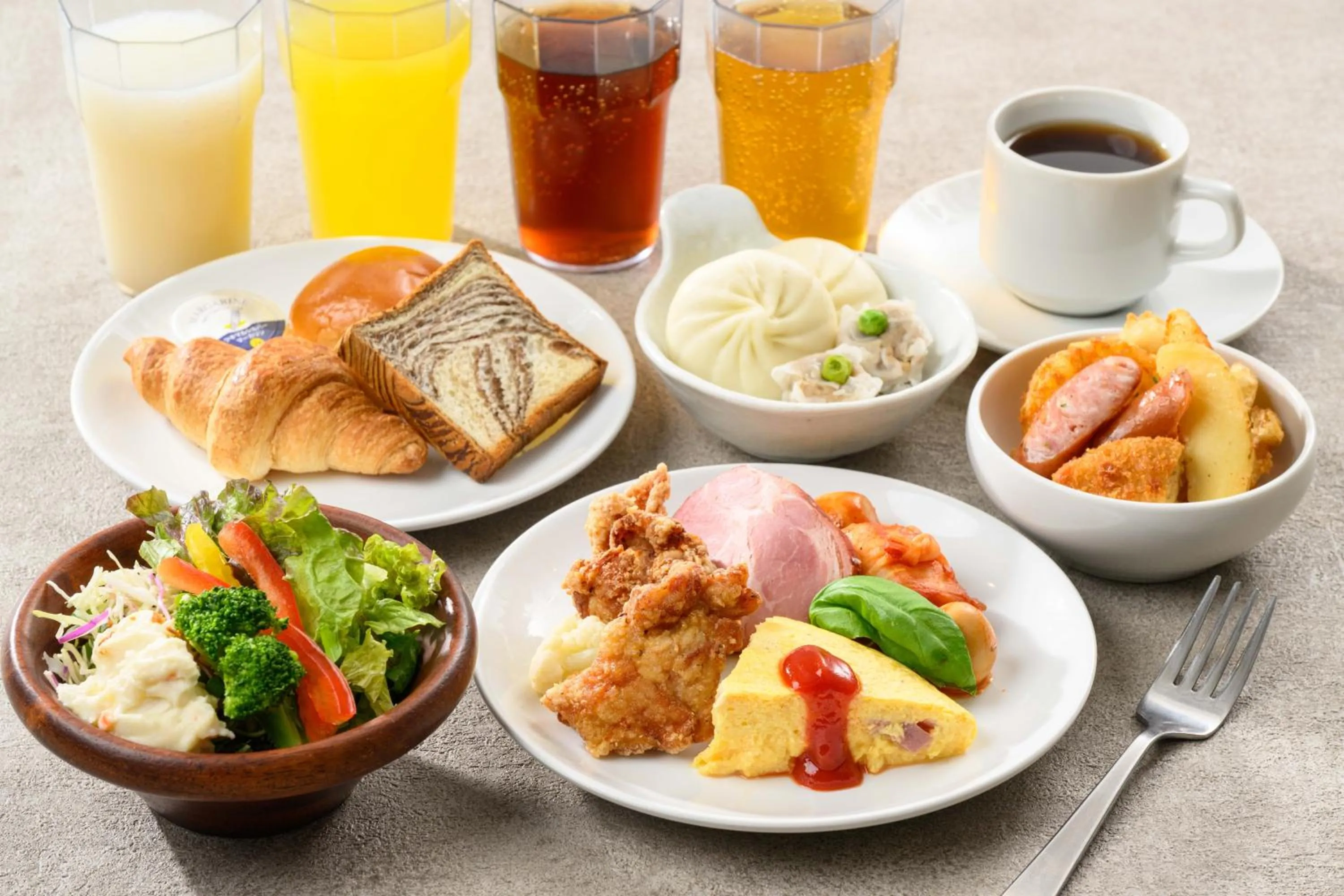 Restaurant/places to eat in Hotel Kansai