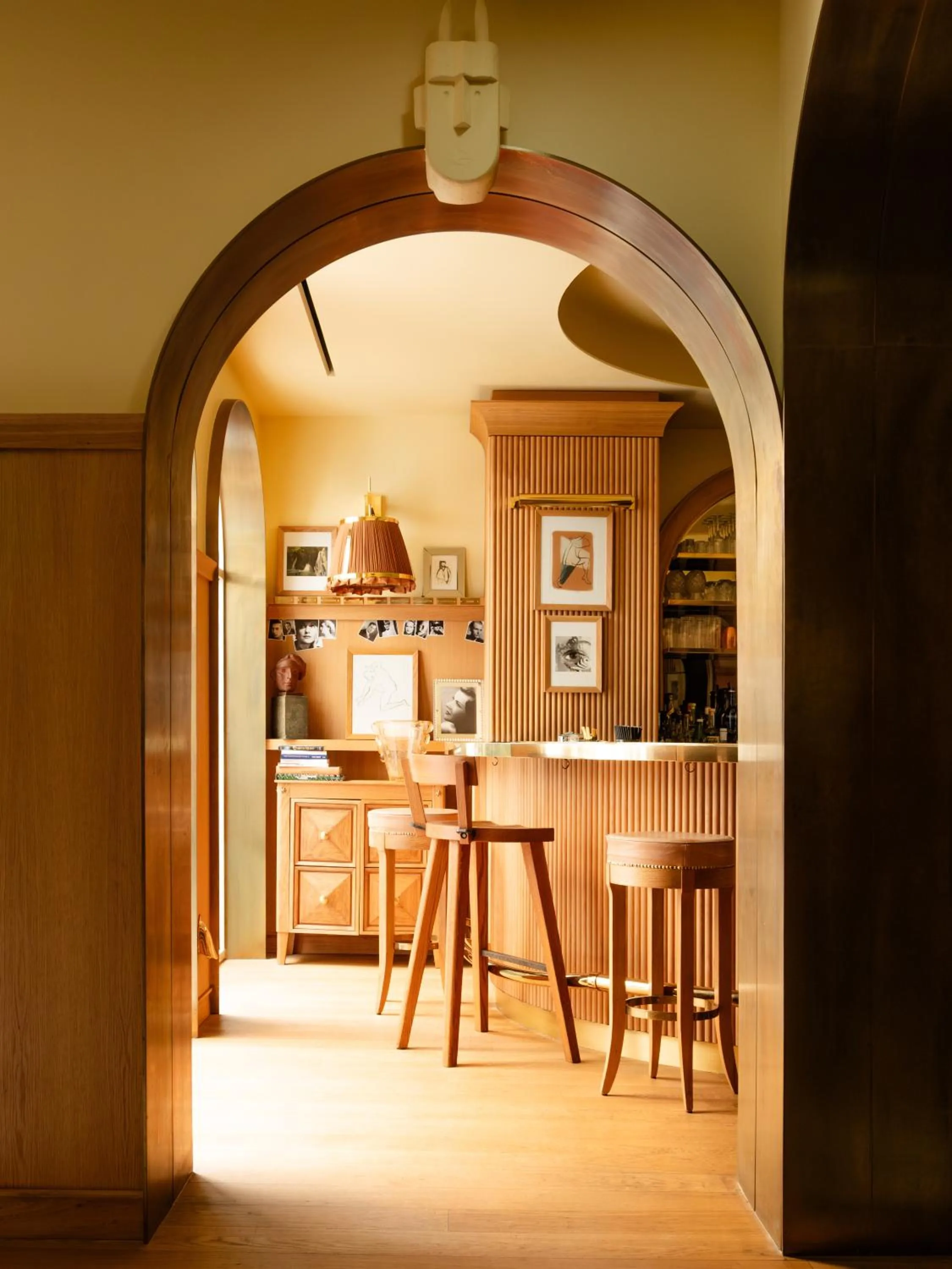 Lounge or bar in 9Confidentiel