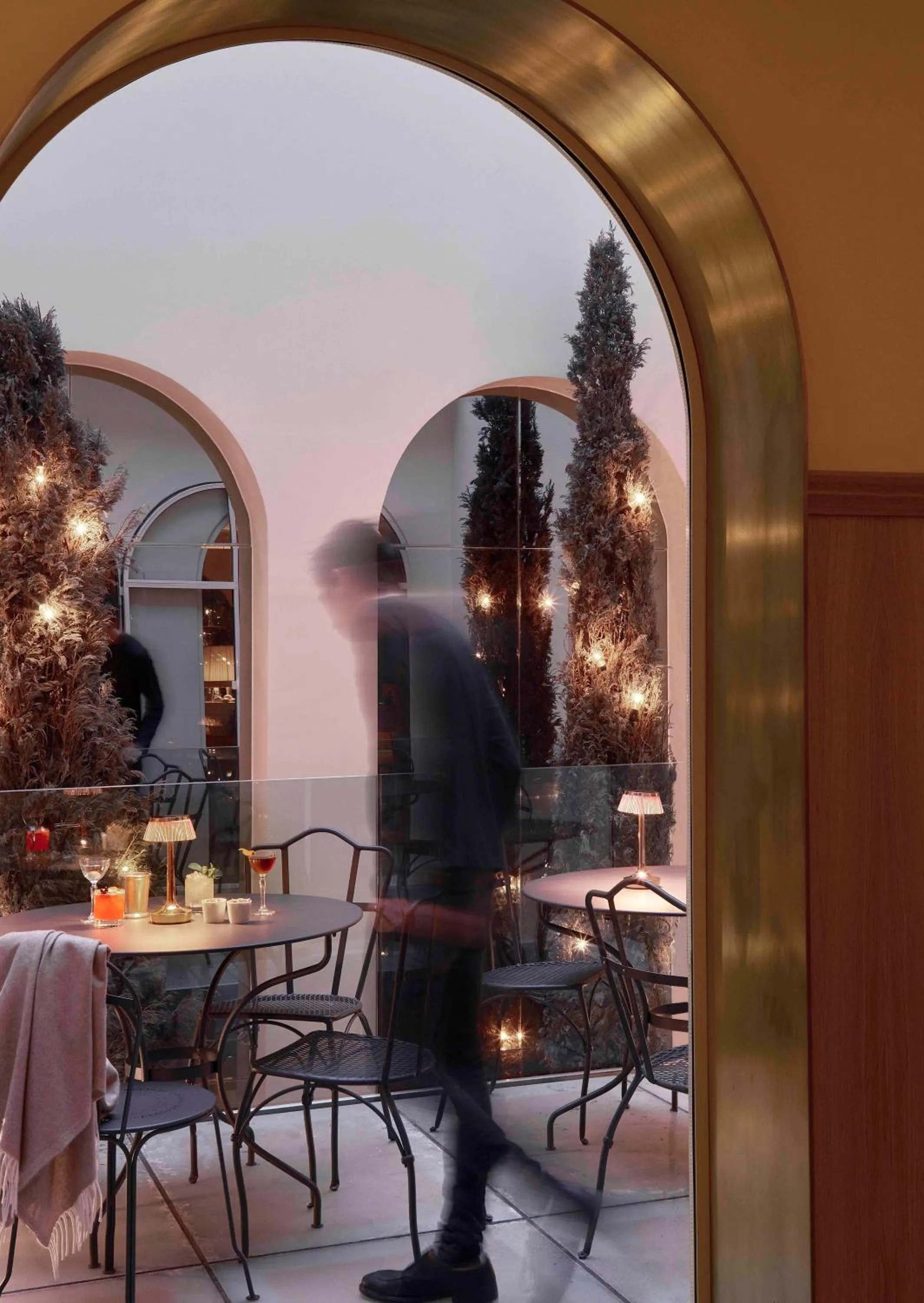 Patio in 9Confidentiel