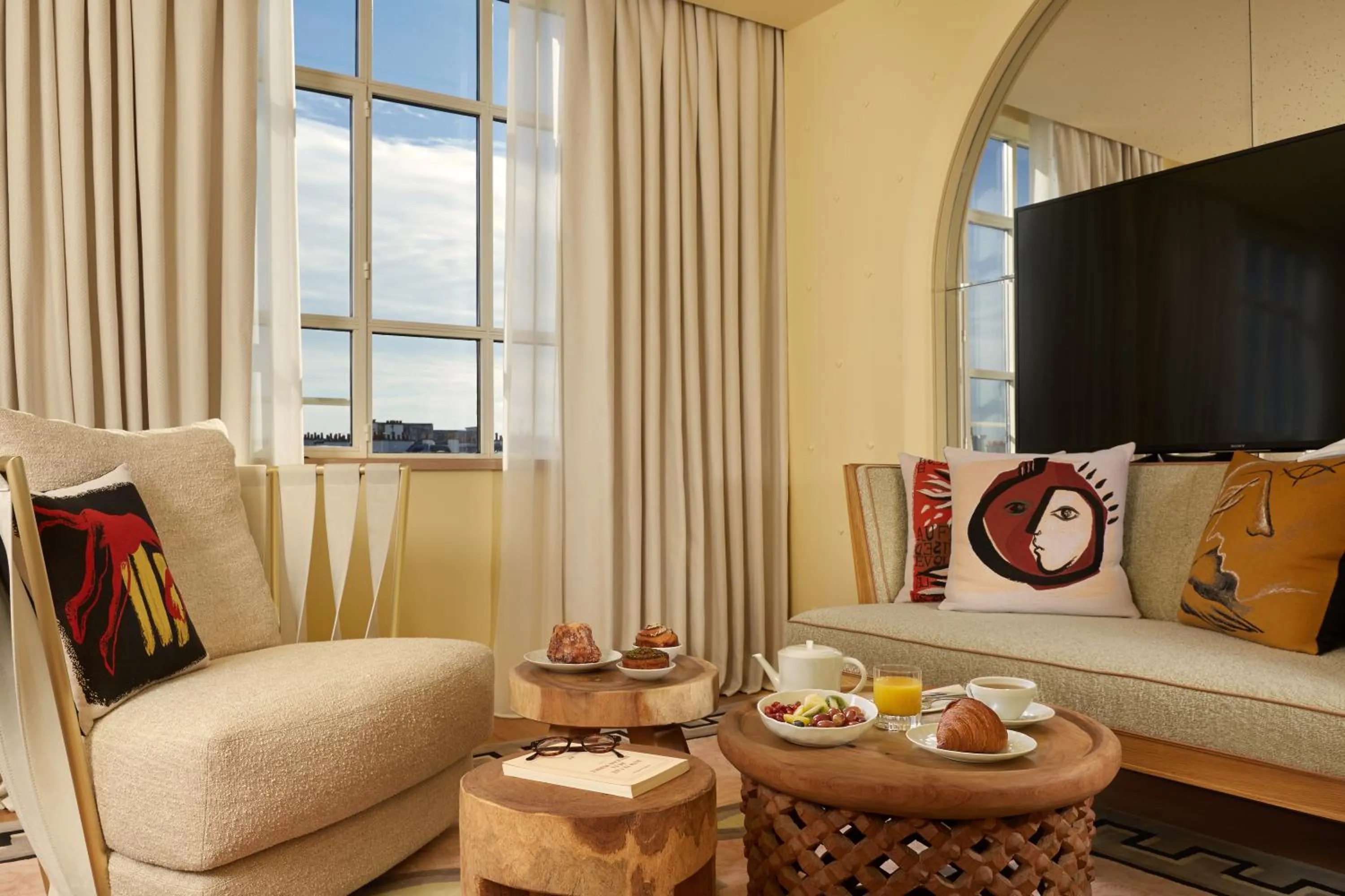 Bedroom in 9Confidentiel