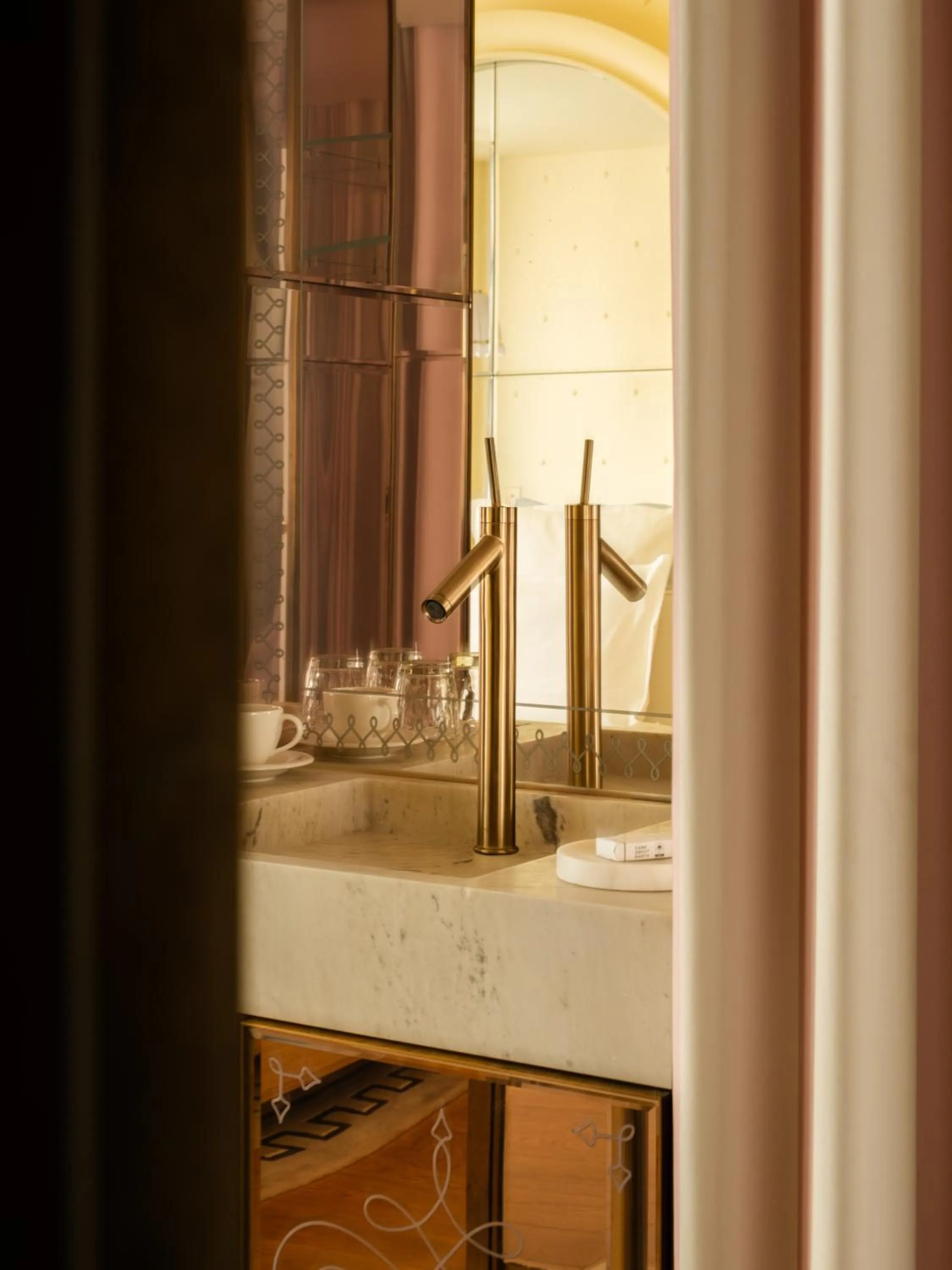 Bathroom in 9Confidentiel