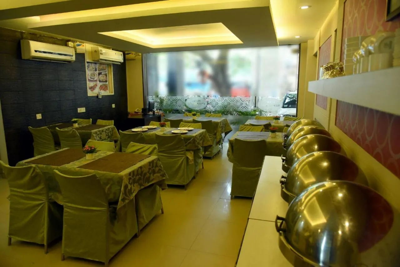 Meals in Hotel Pearl International