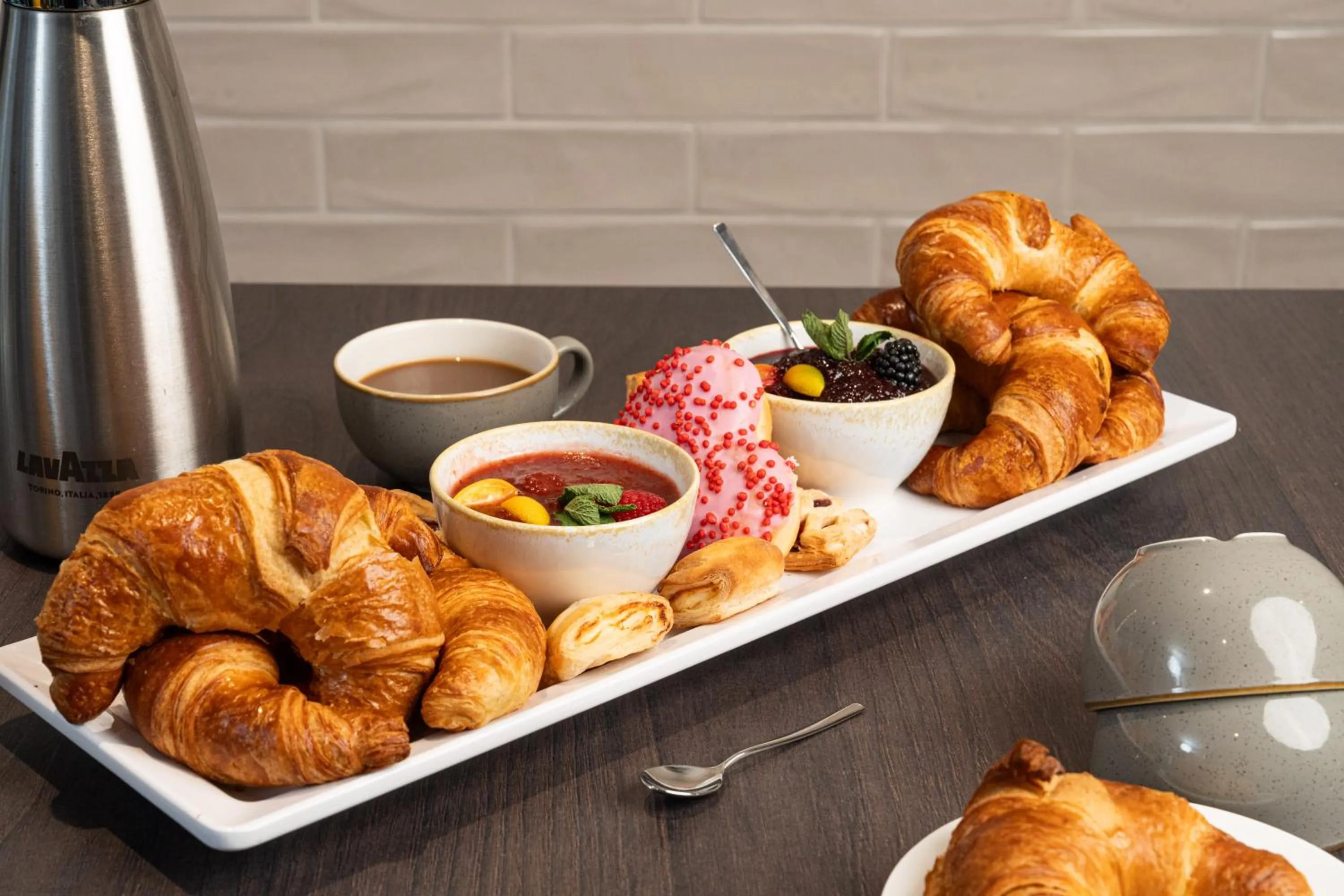 Breakfast in Maremüritz Yachthafen Resort