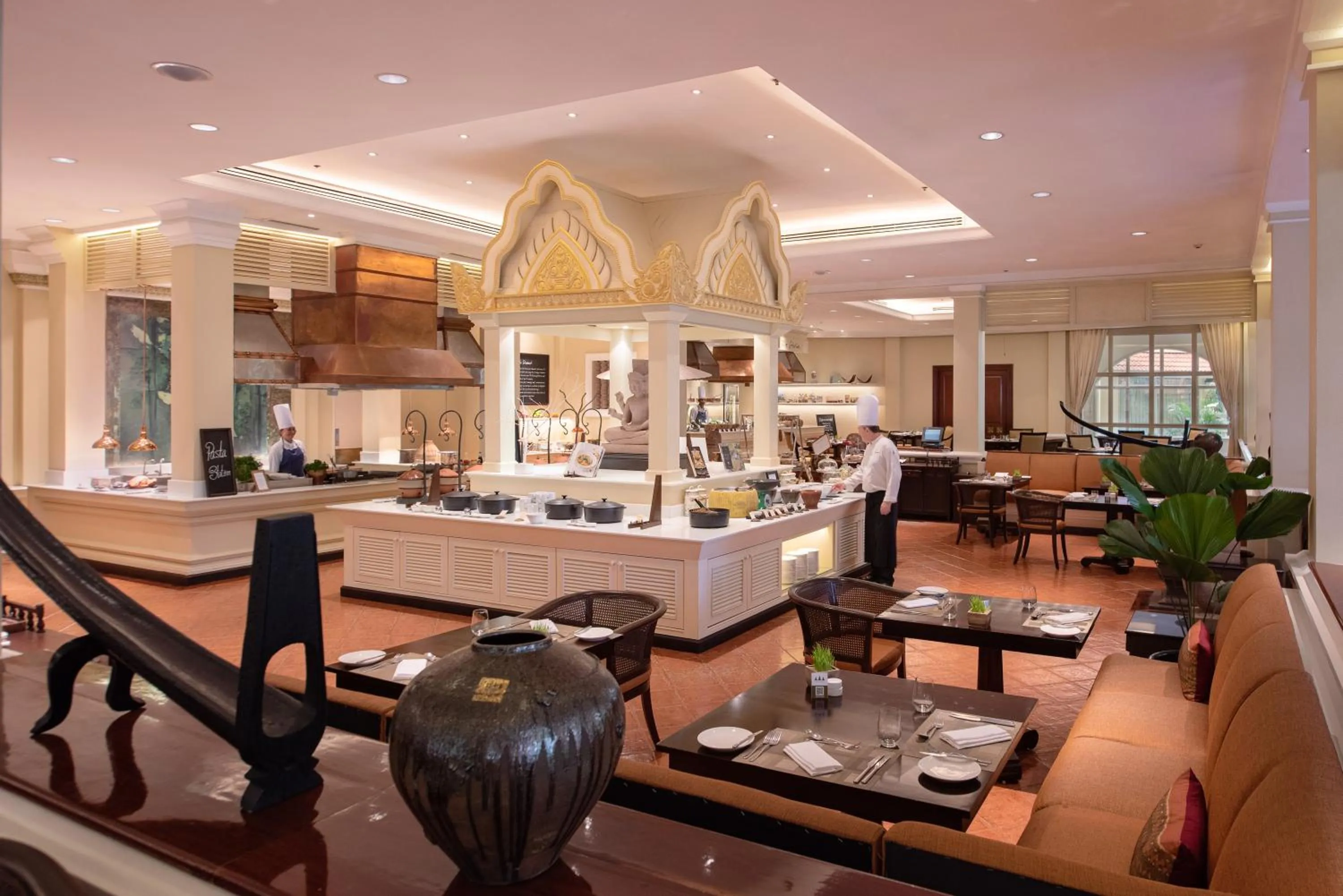 Restaurant/places to eat in Sofitel Angkor Phokeethra Golf & Spa Resort