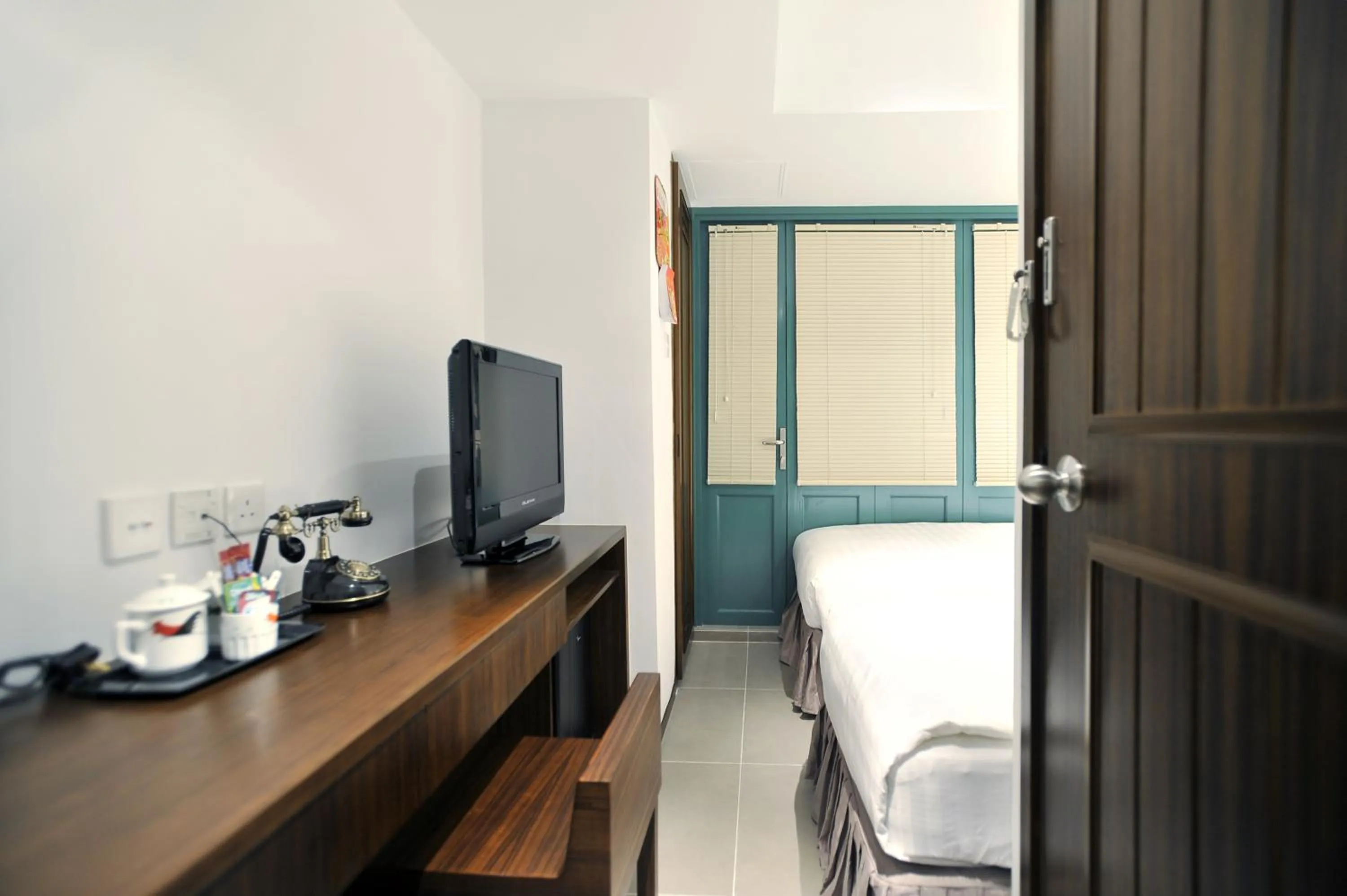 Photo of the whole room, Bed in Mingle by The Park