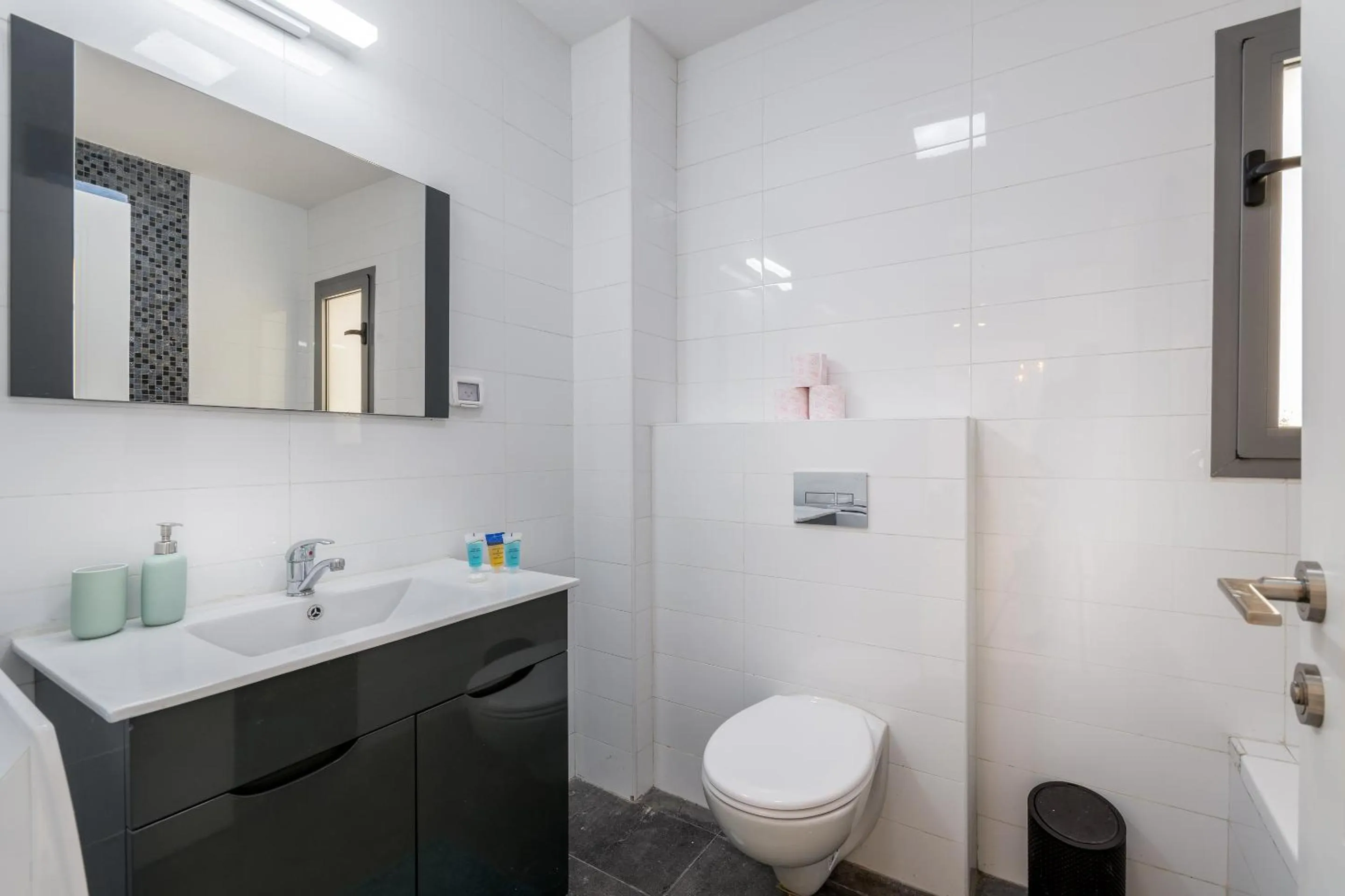 Bathroom in Harav agan - 9 people - Full Option