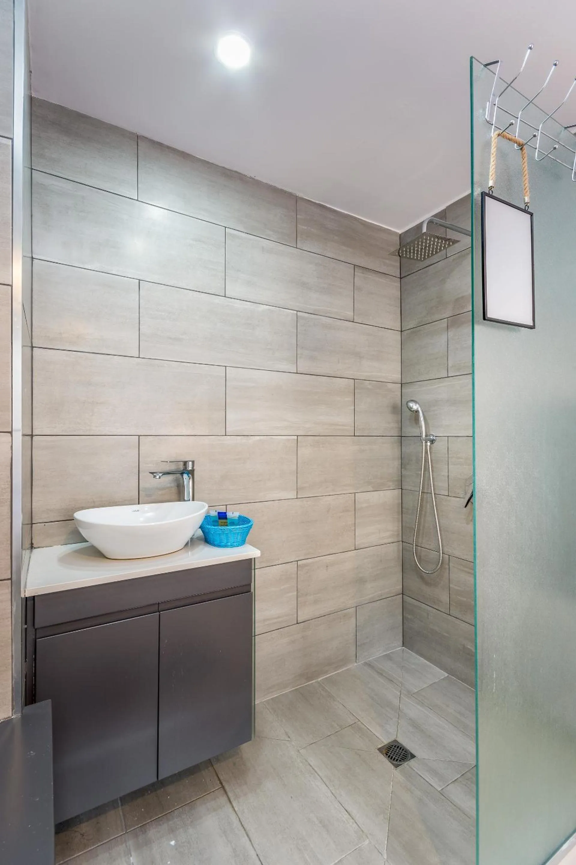 Bathroom in Harav agan - 9 people - Full Option