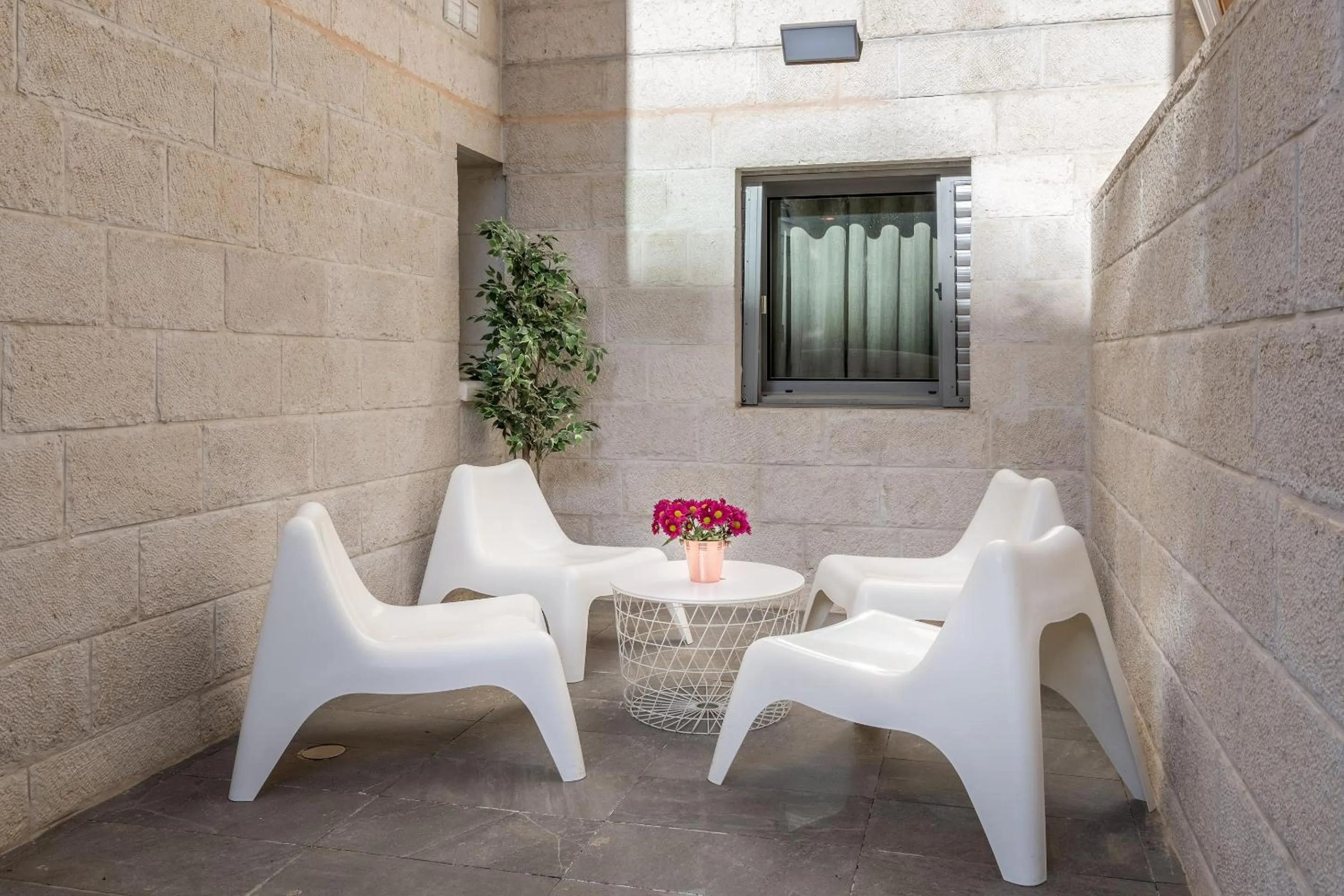 Balcony/Terrace in Harav agan - 9 people - Full Option