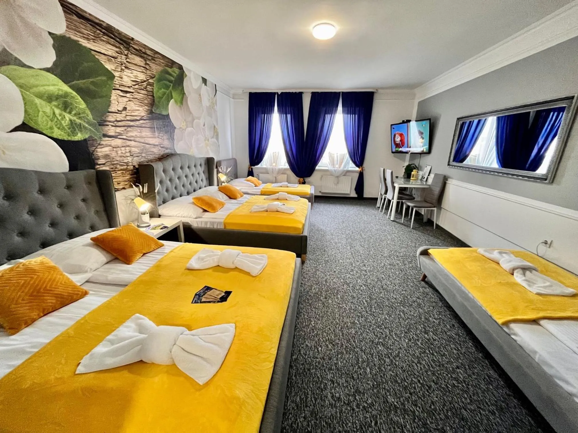 Photo of the whole room, Bed in Great Polonia Świdnica City Center