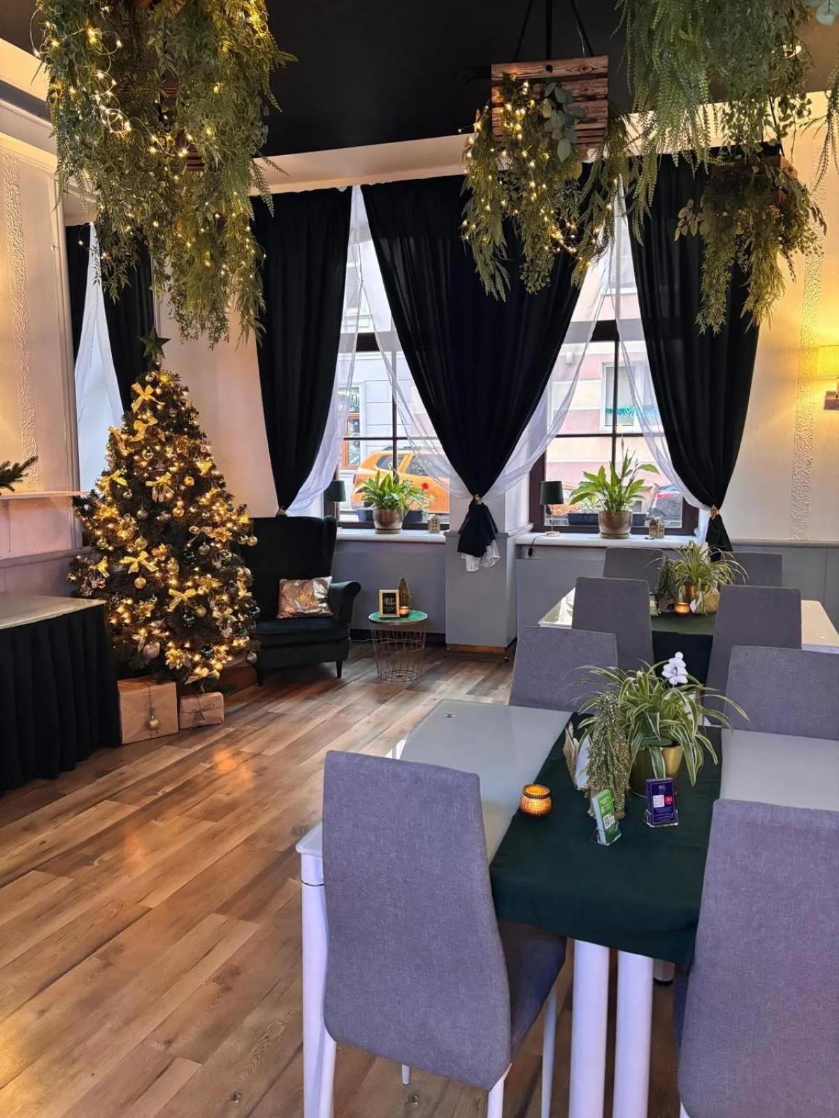 Seating area in Great Polonia Świdnica City Center