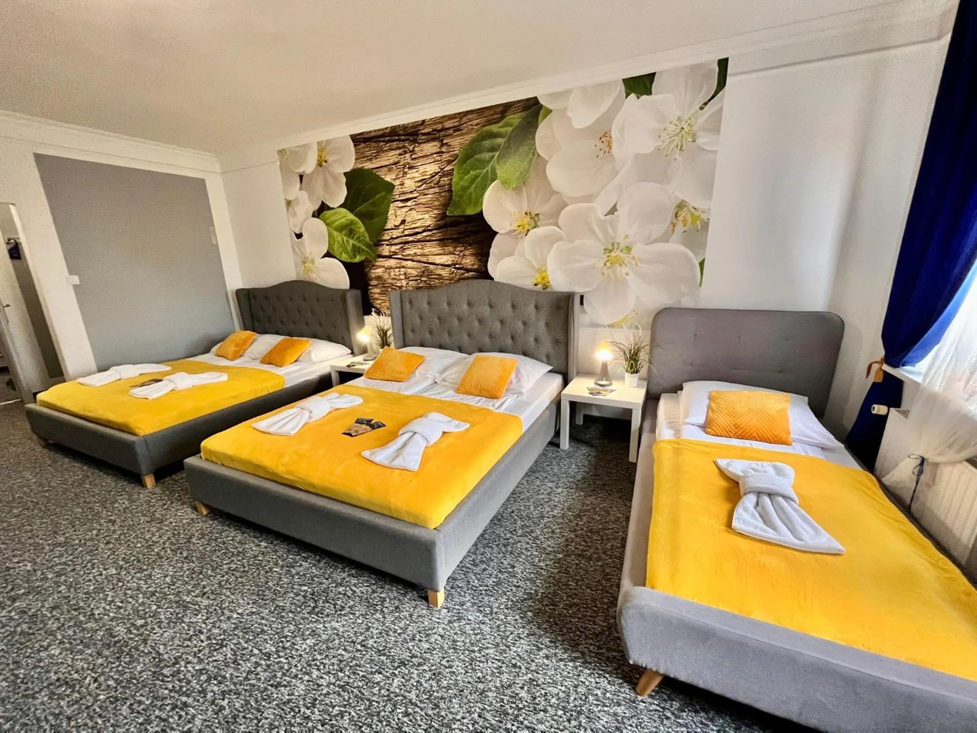 Photo of the whole room, Bed in Great Polonia Świdnica City Center