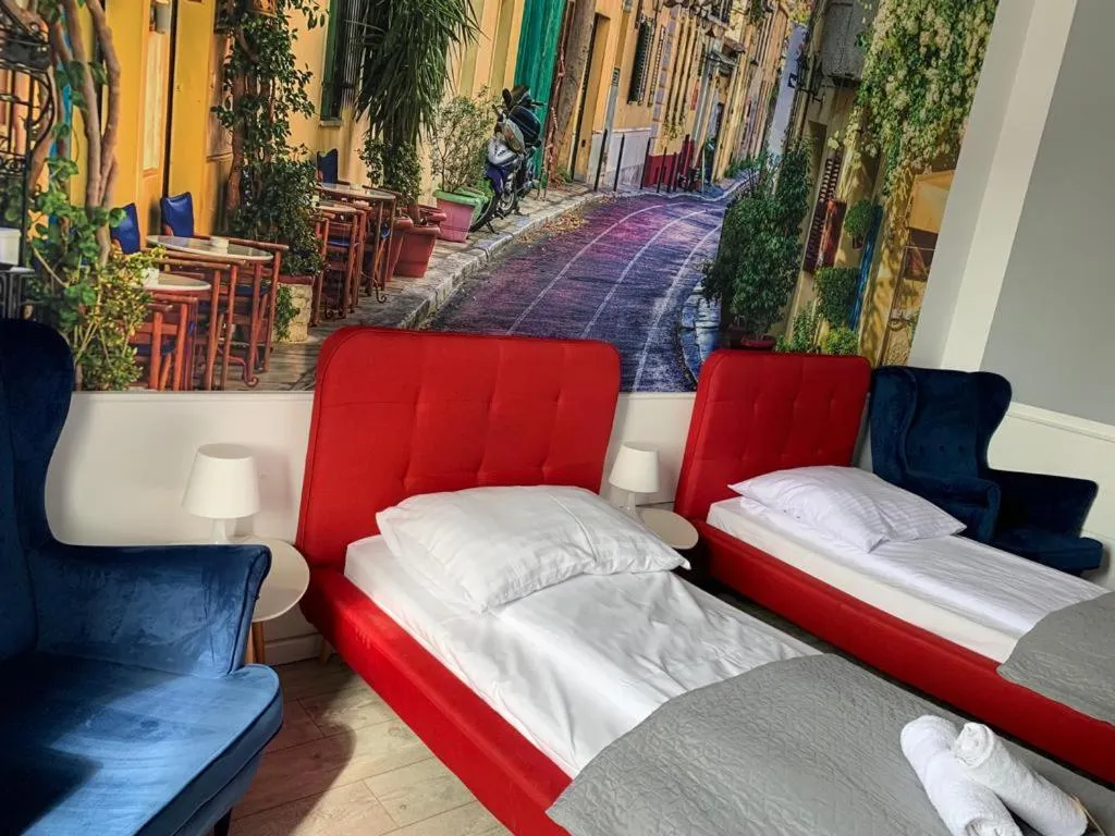 Seating area, Bed in Great Polonia Świdnica City Center