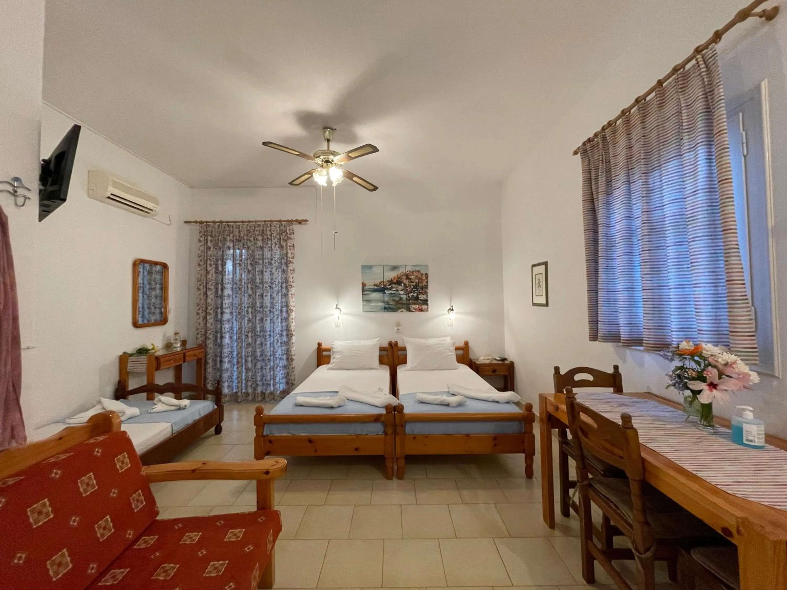 Bed in Villa Gelly's Studios