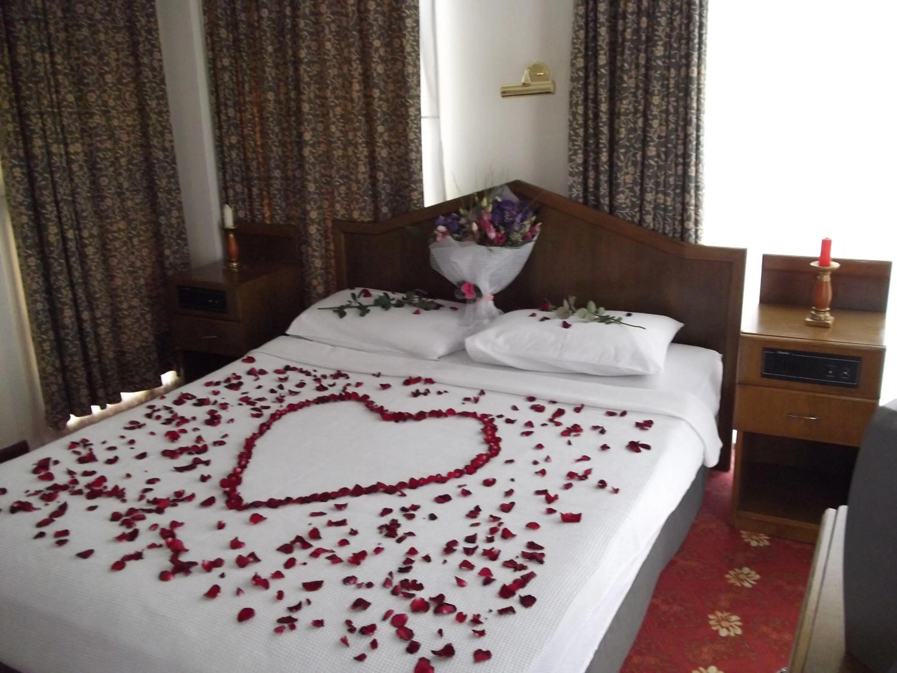 Bedroom in Antik Ridvan Hotel