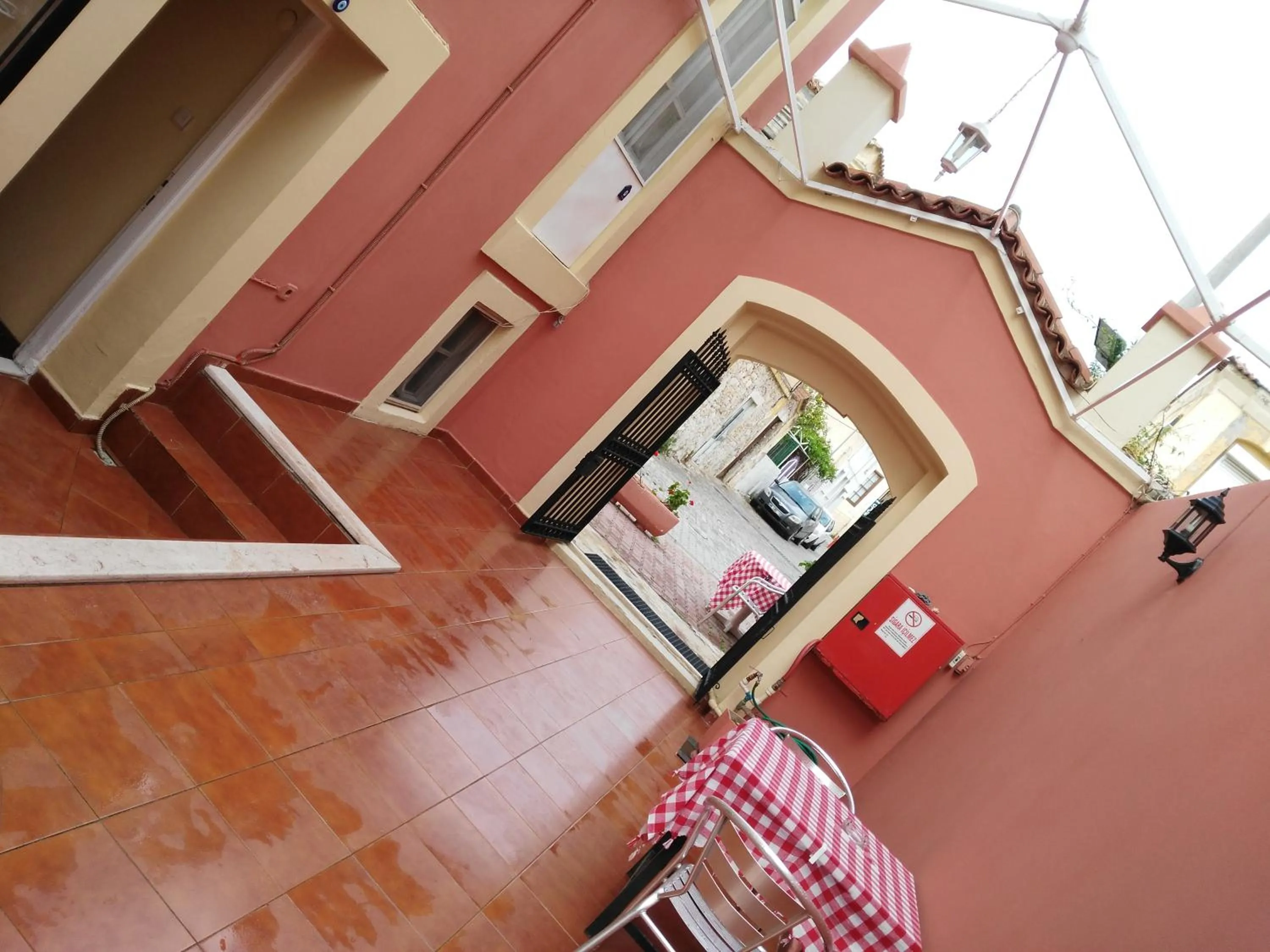 Facade/entrance in Antik Ridvan Hotel