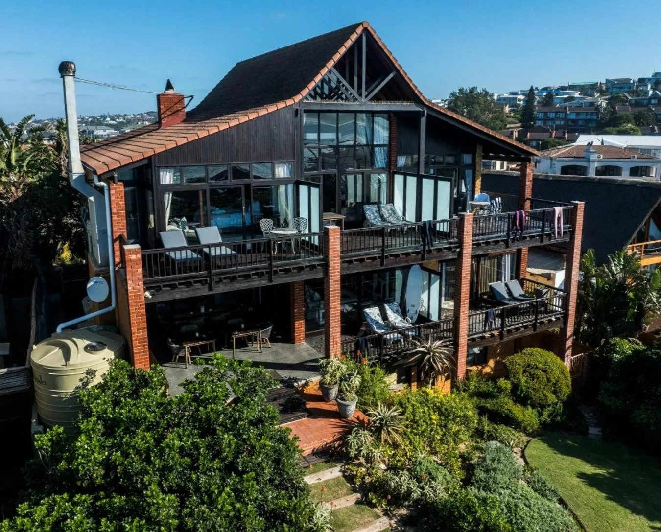 Shaloha Guesthouse on Supertubes