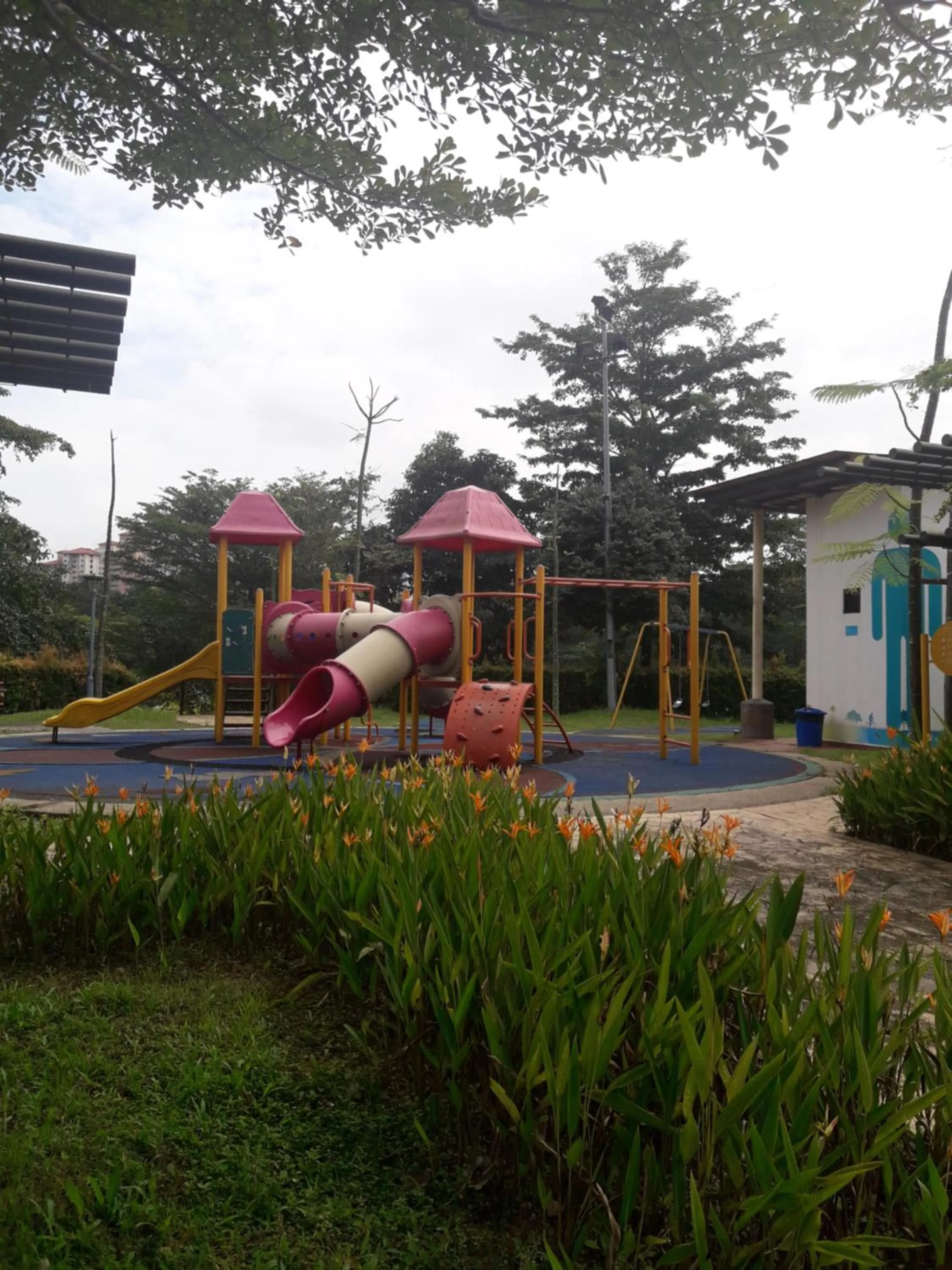 Nearby landmark in Tampoi Homestay