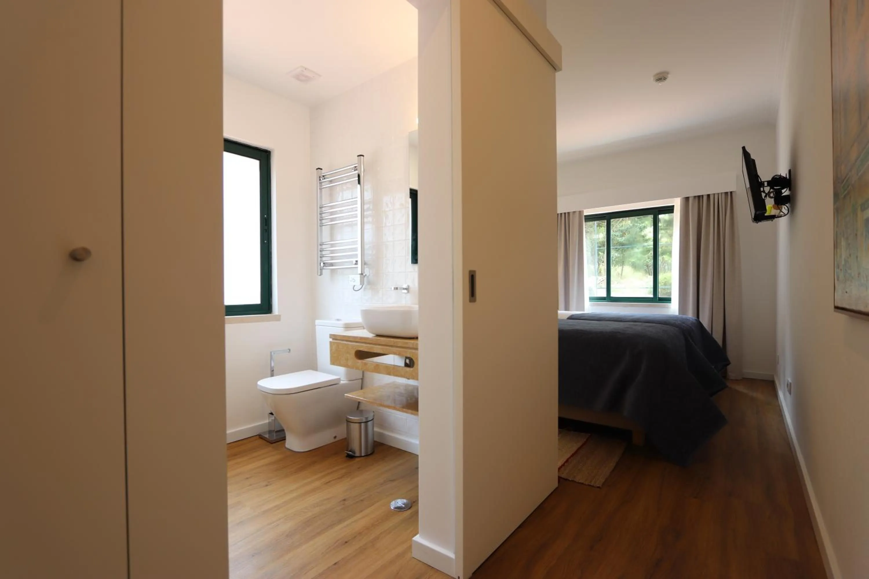 Toilet, Bed in Sintra Rural Home - Cerrado da Serra