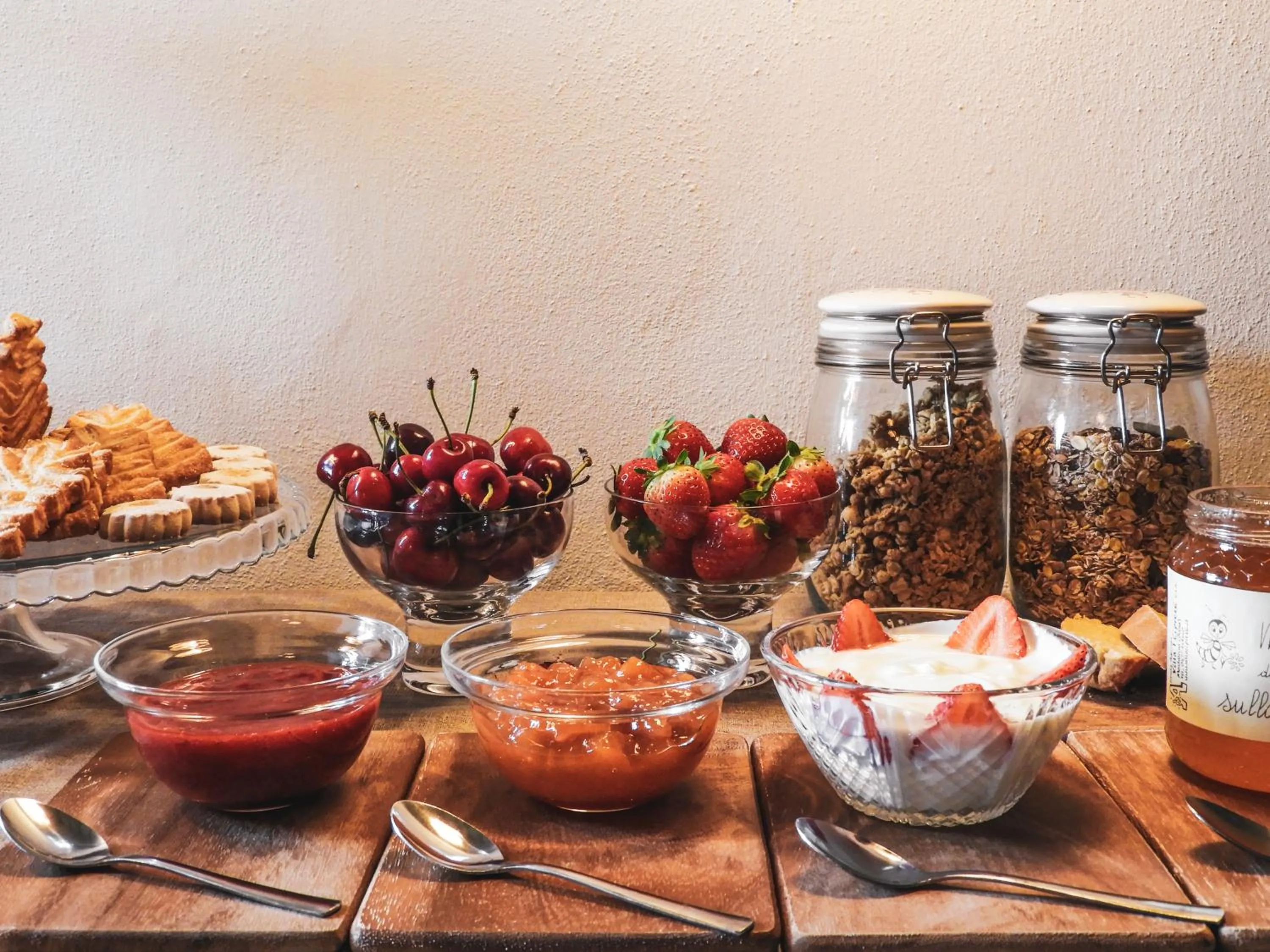Continental breakfast in Tenuta Cortedomina
