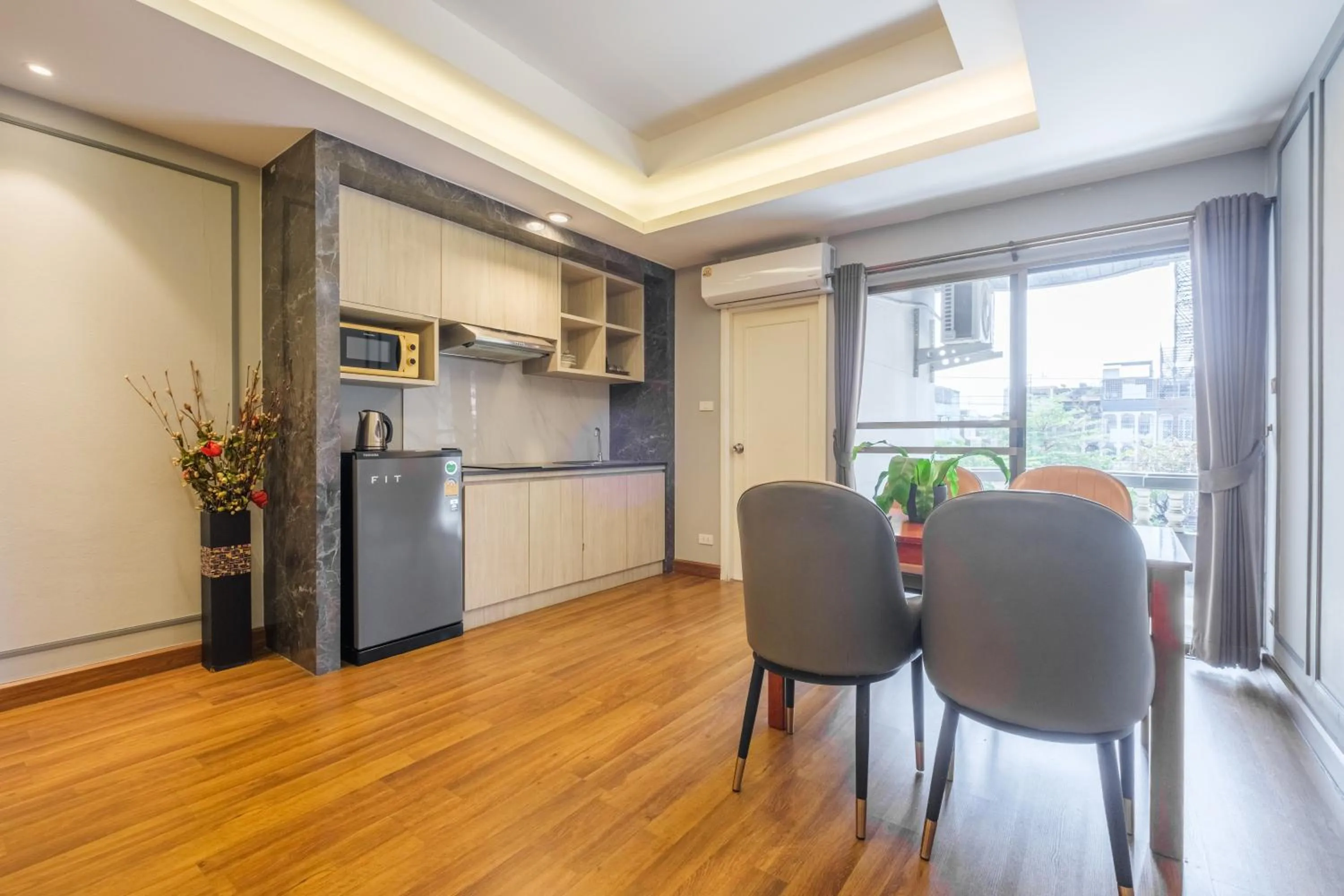 Kitchen or kitchenette in Boss Hotel