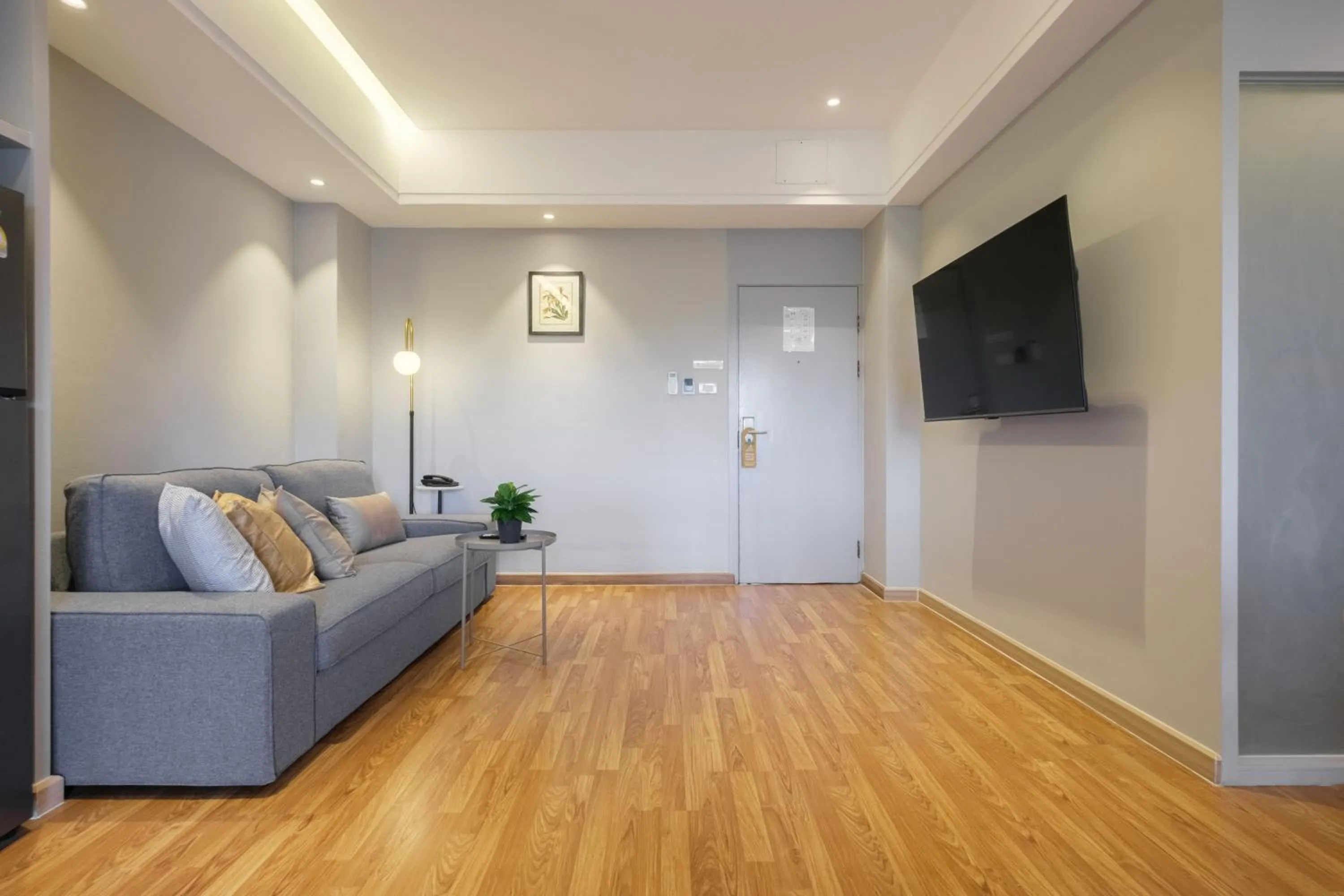 TV and multimedia in Boss Hotel