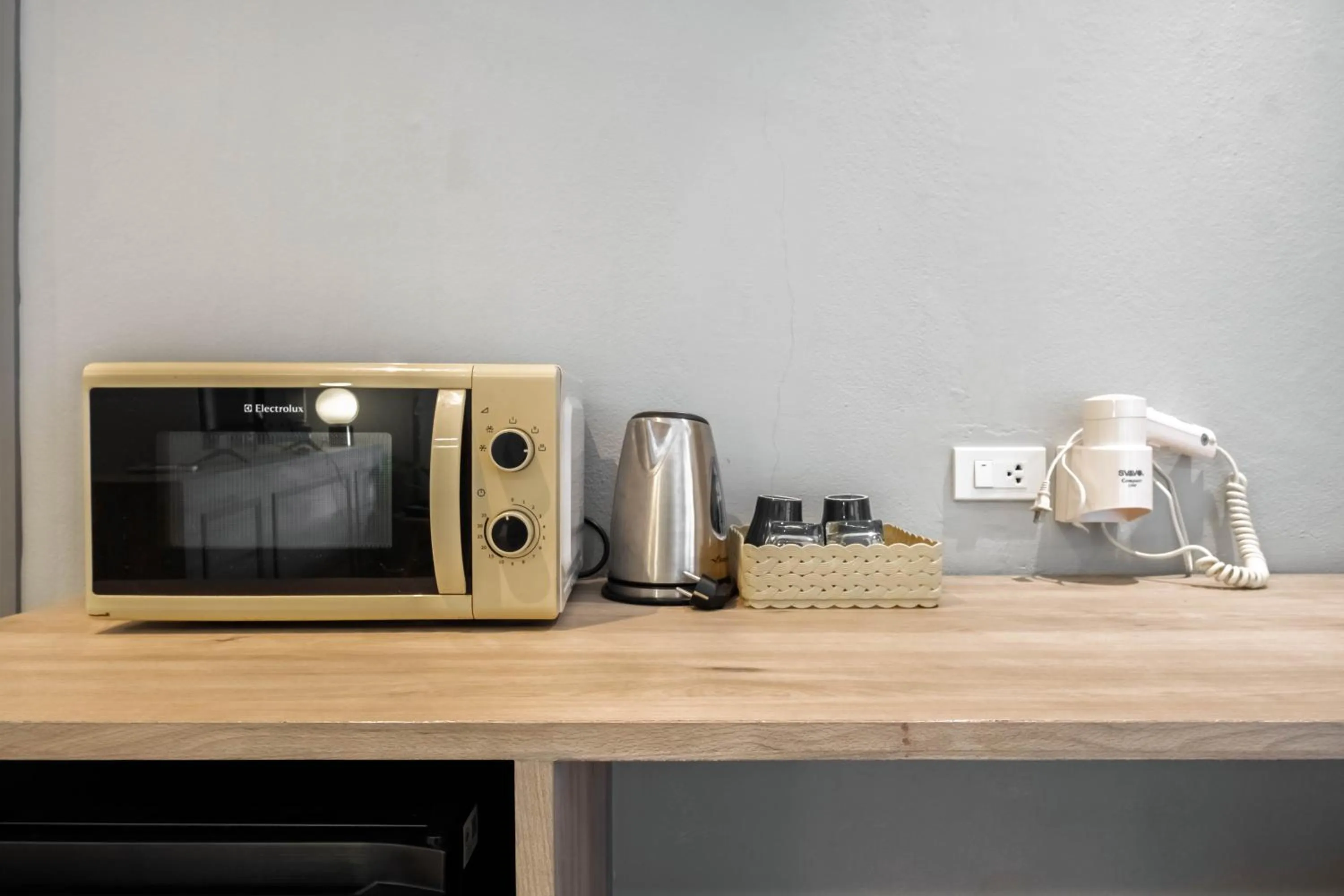 Coffee/tea facilities in Boss Hotel