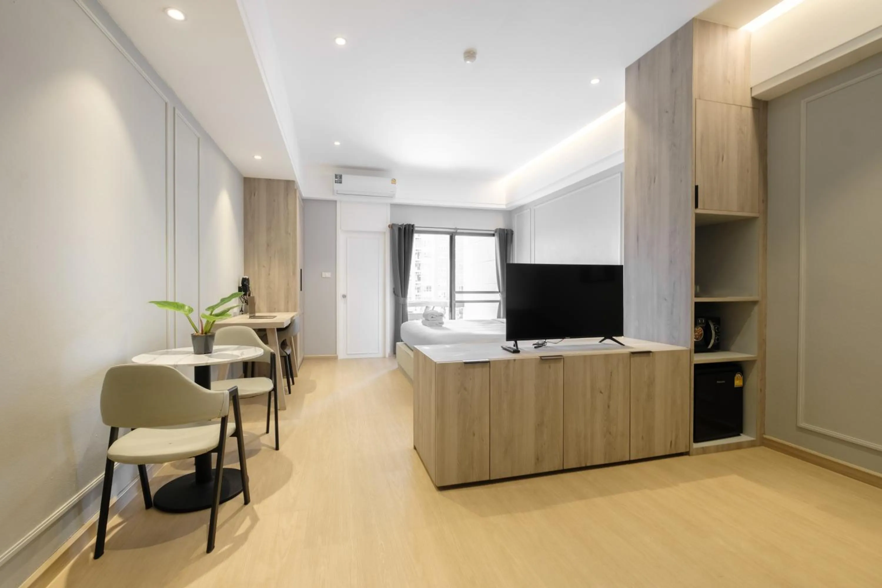 TV and multimedia in Boss Hotel