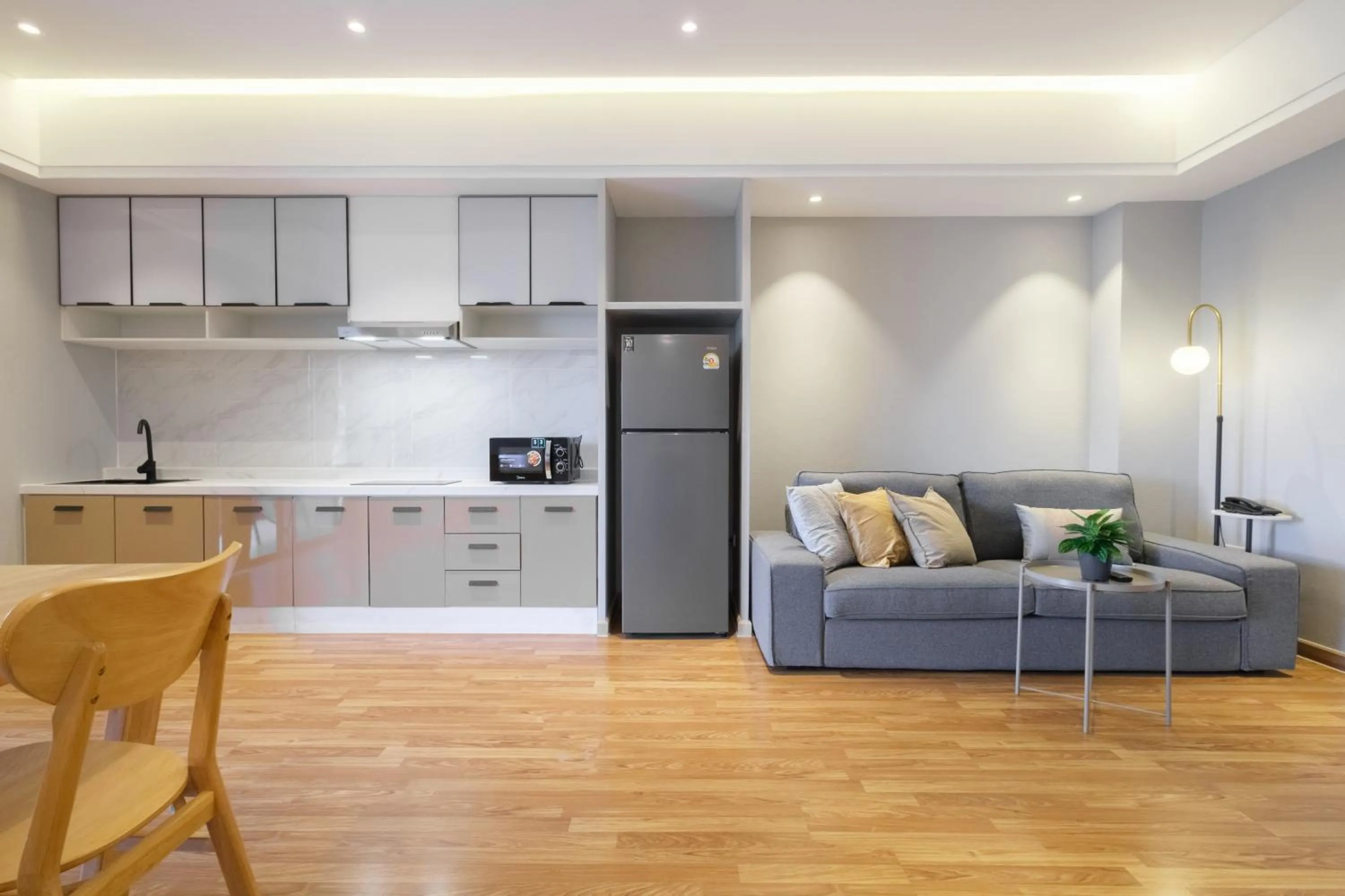 Kitchen or kitchenette in Boss Hotel