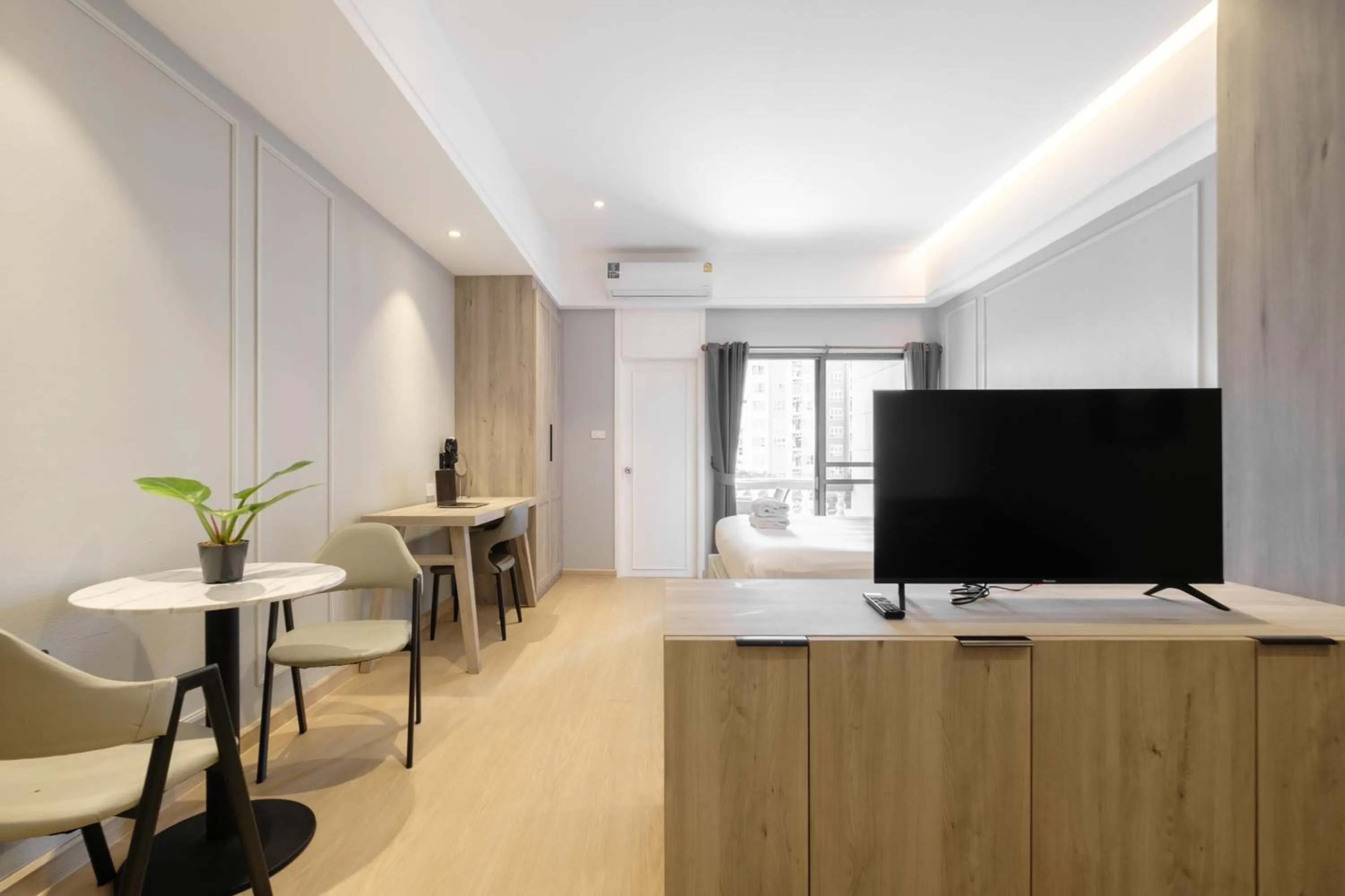 TV and multimedia in Boss Hotel