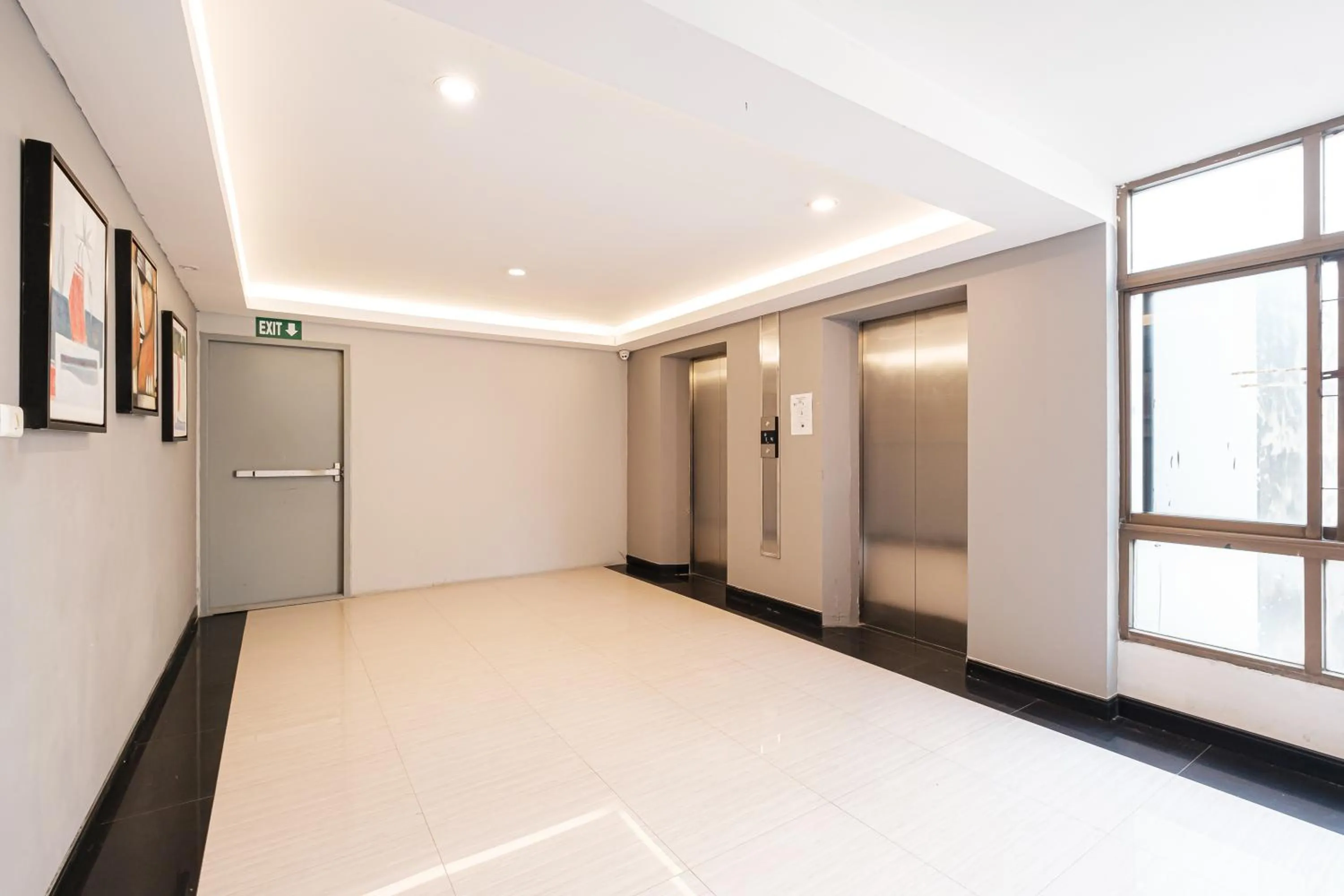 elevator in Boss Hotel