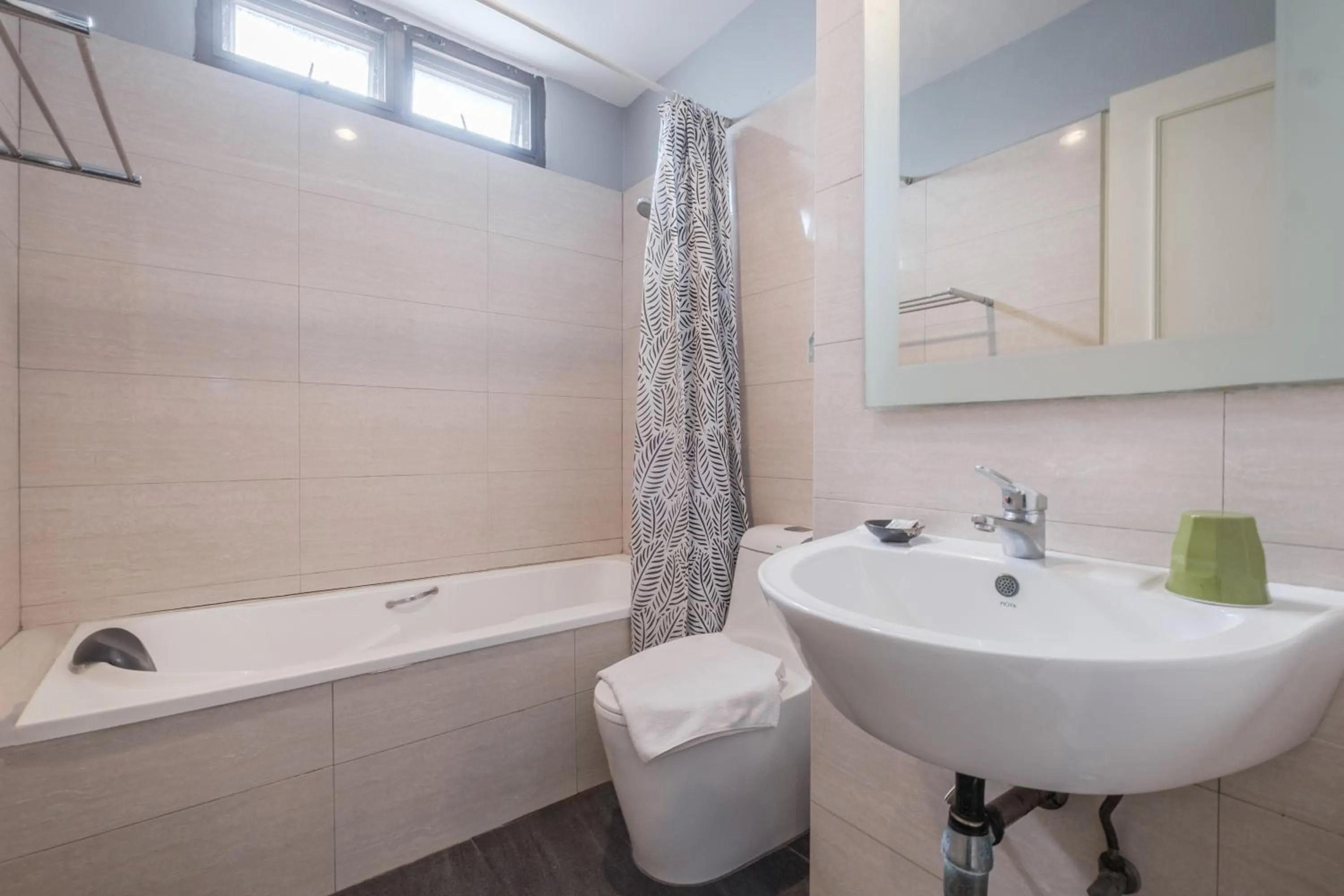 Shower in Boss Hotel