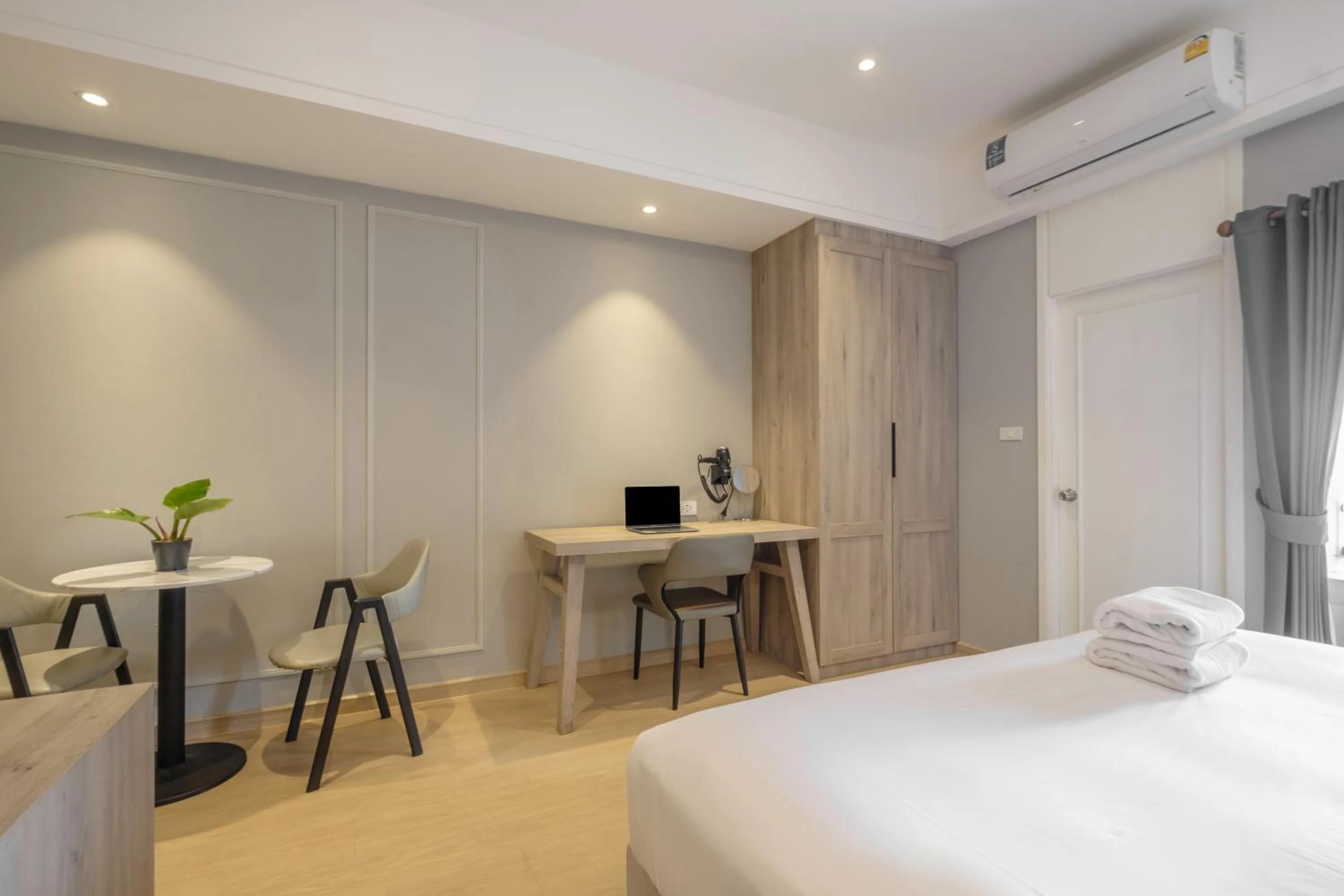 TV and multimedia, Bed in Boss Hotel