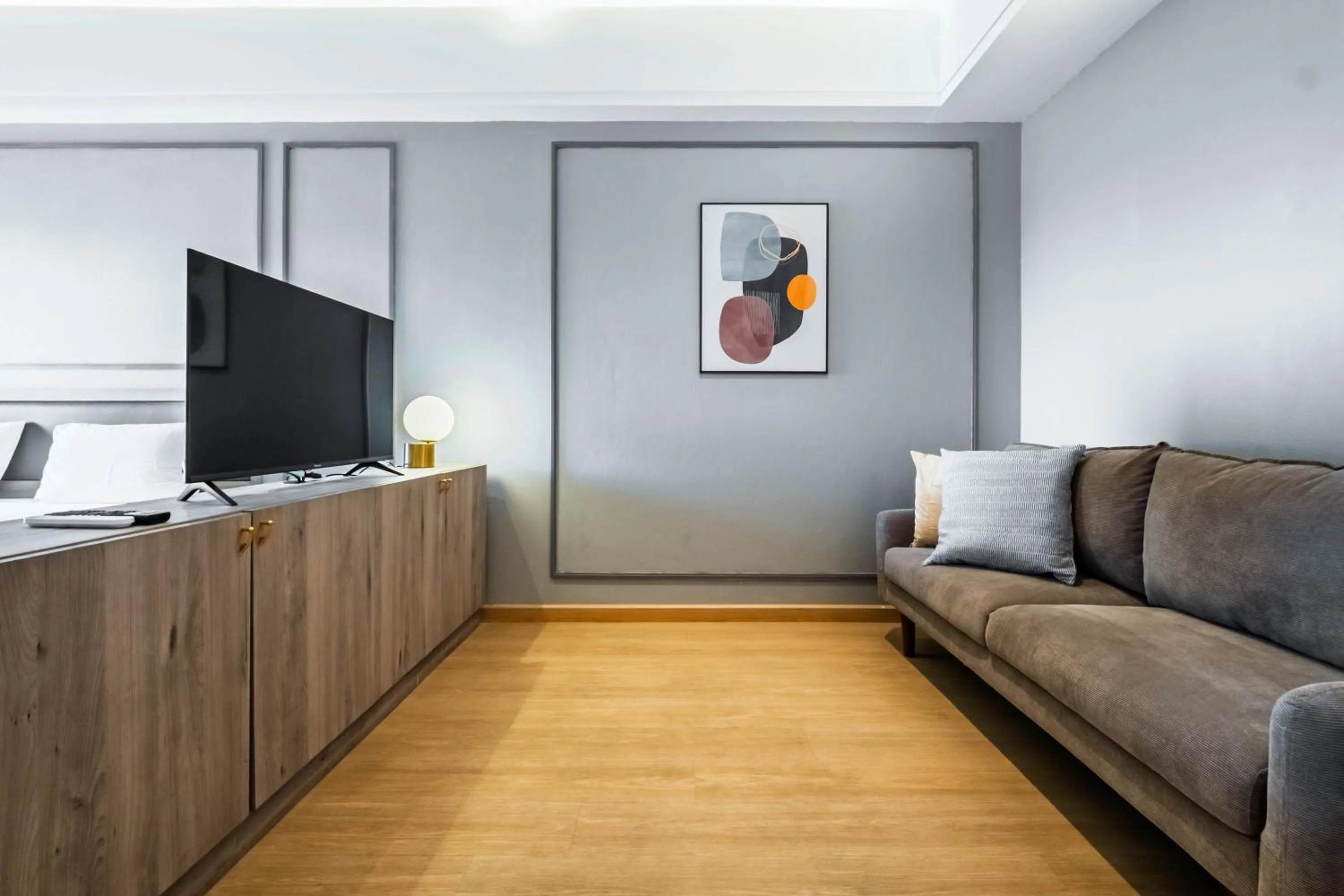 TV and multimedia in Boss Hotel