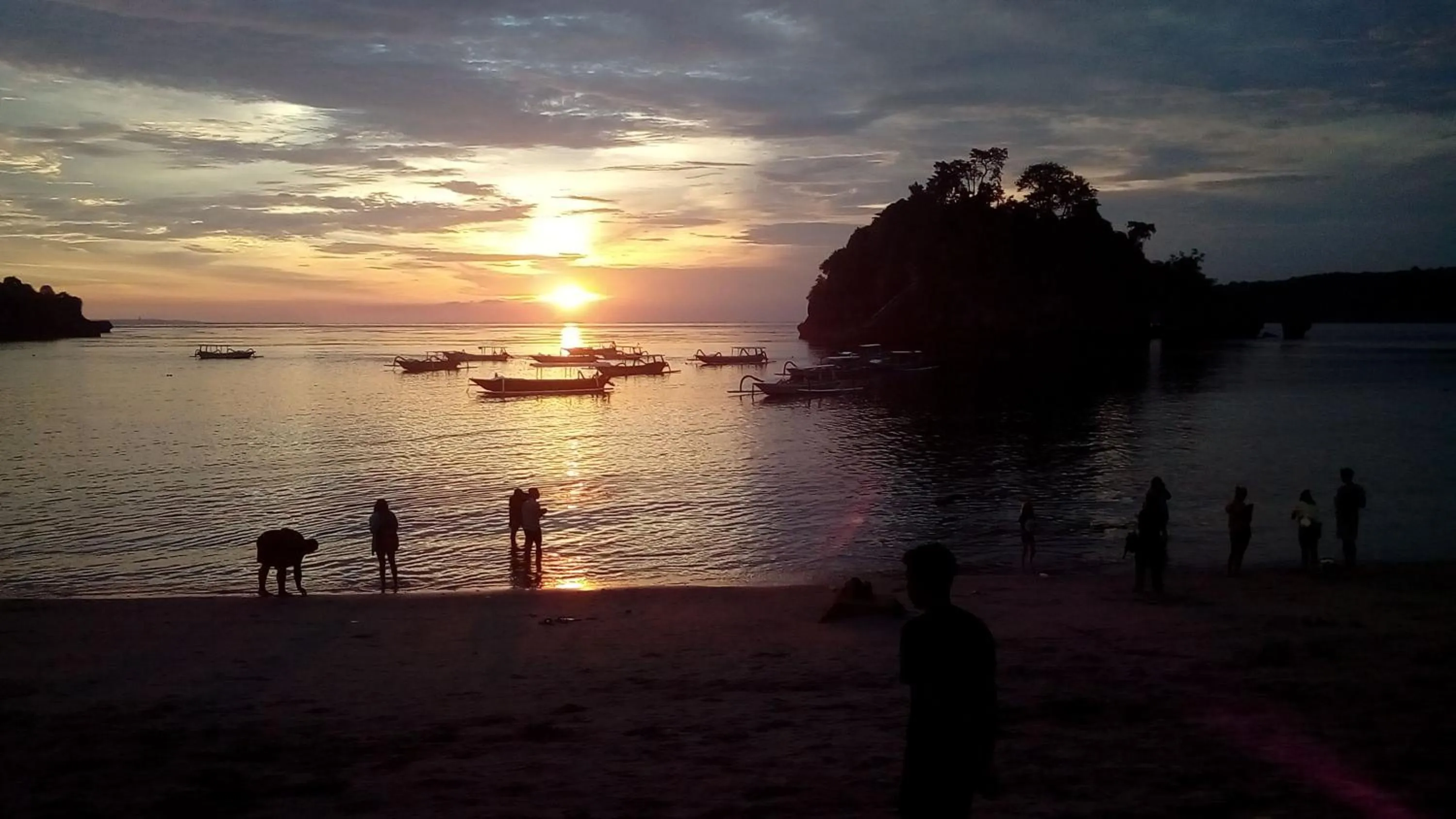Natural landscape in Penida Bay Village