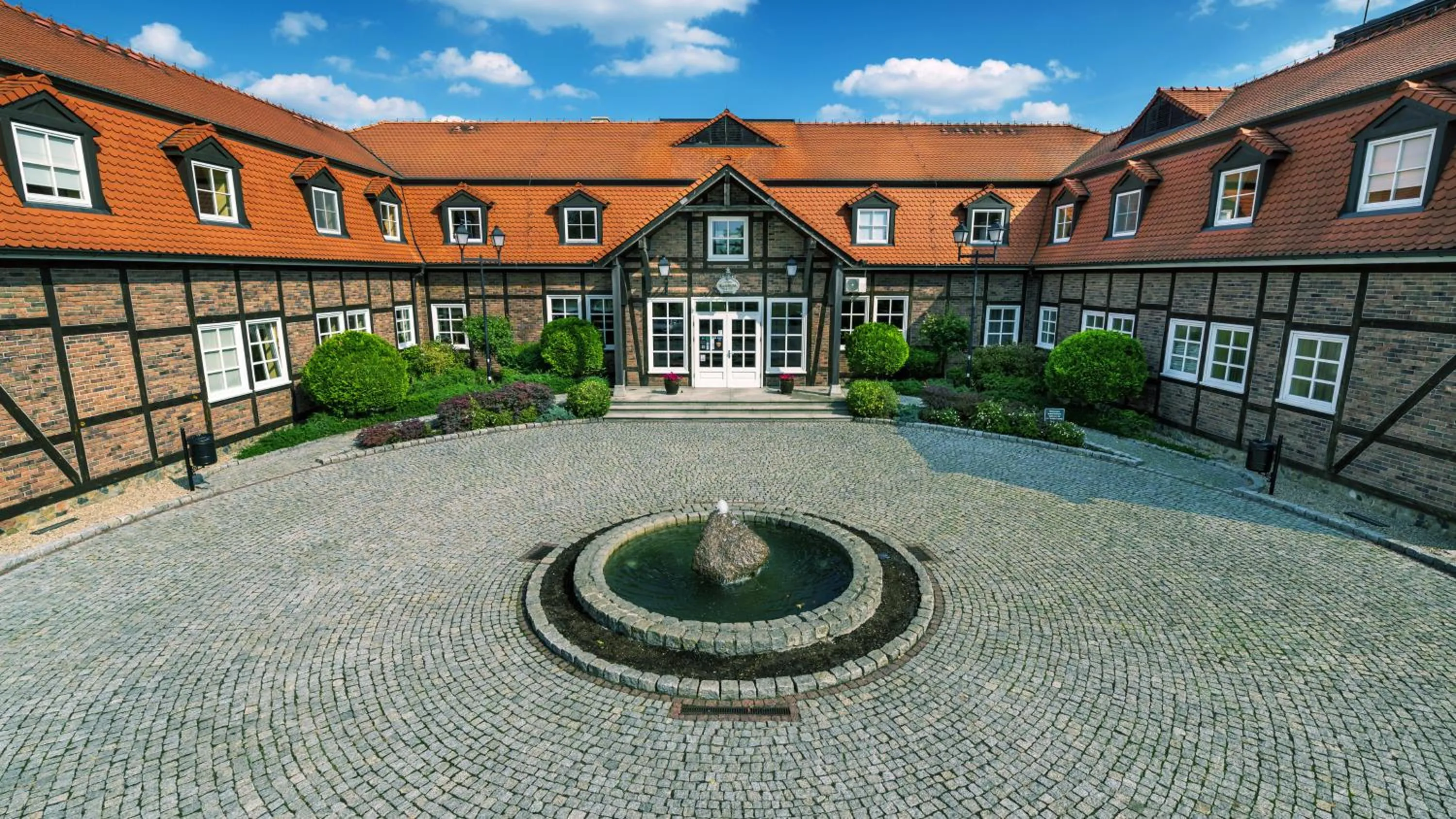 Property building in Hotel Habenda