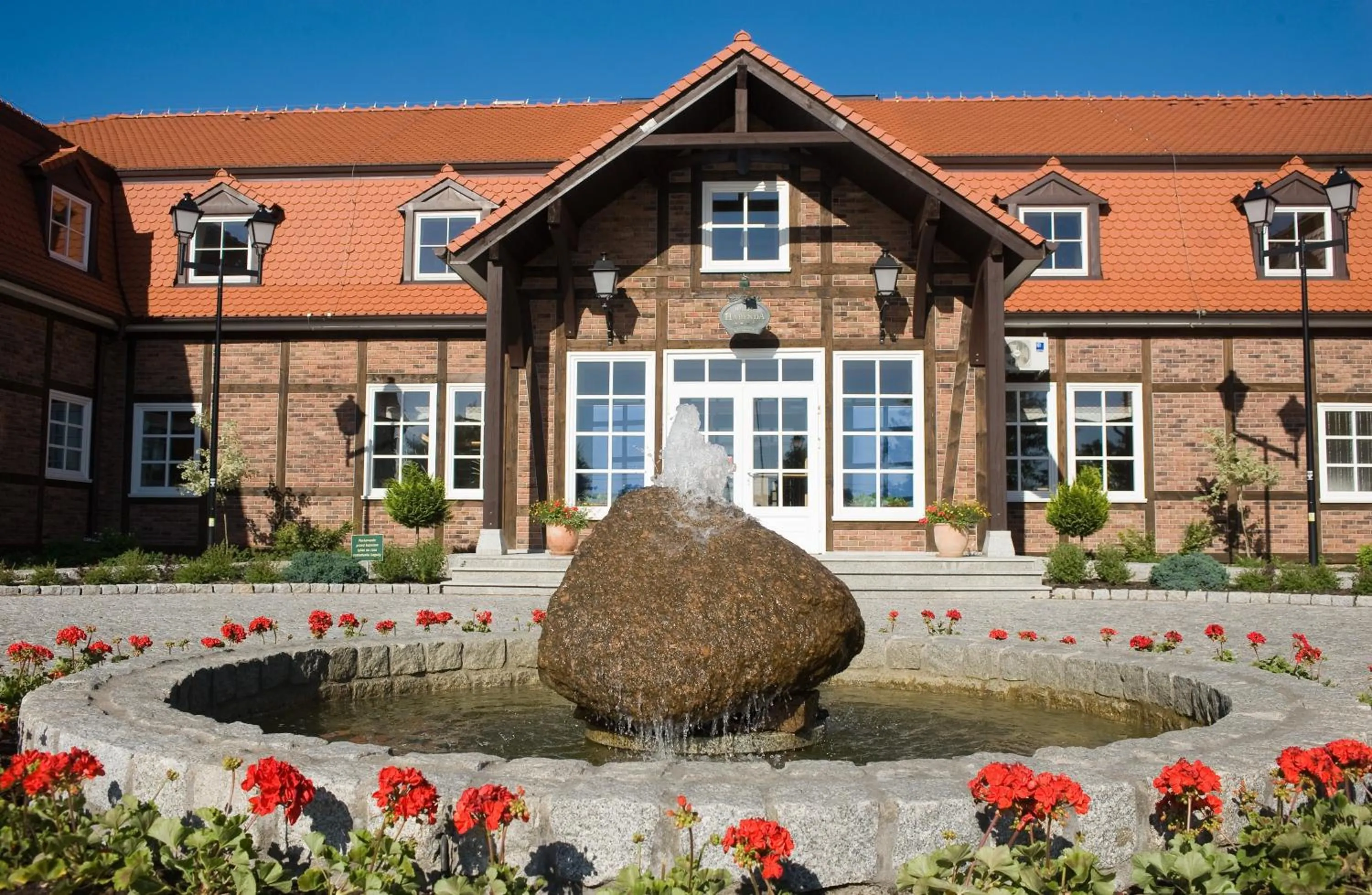 Facade/entrance in Hotel Habenda
