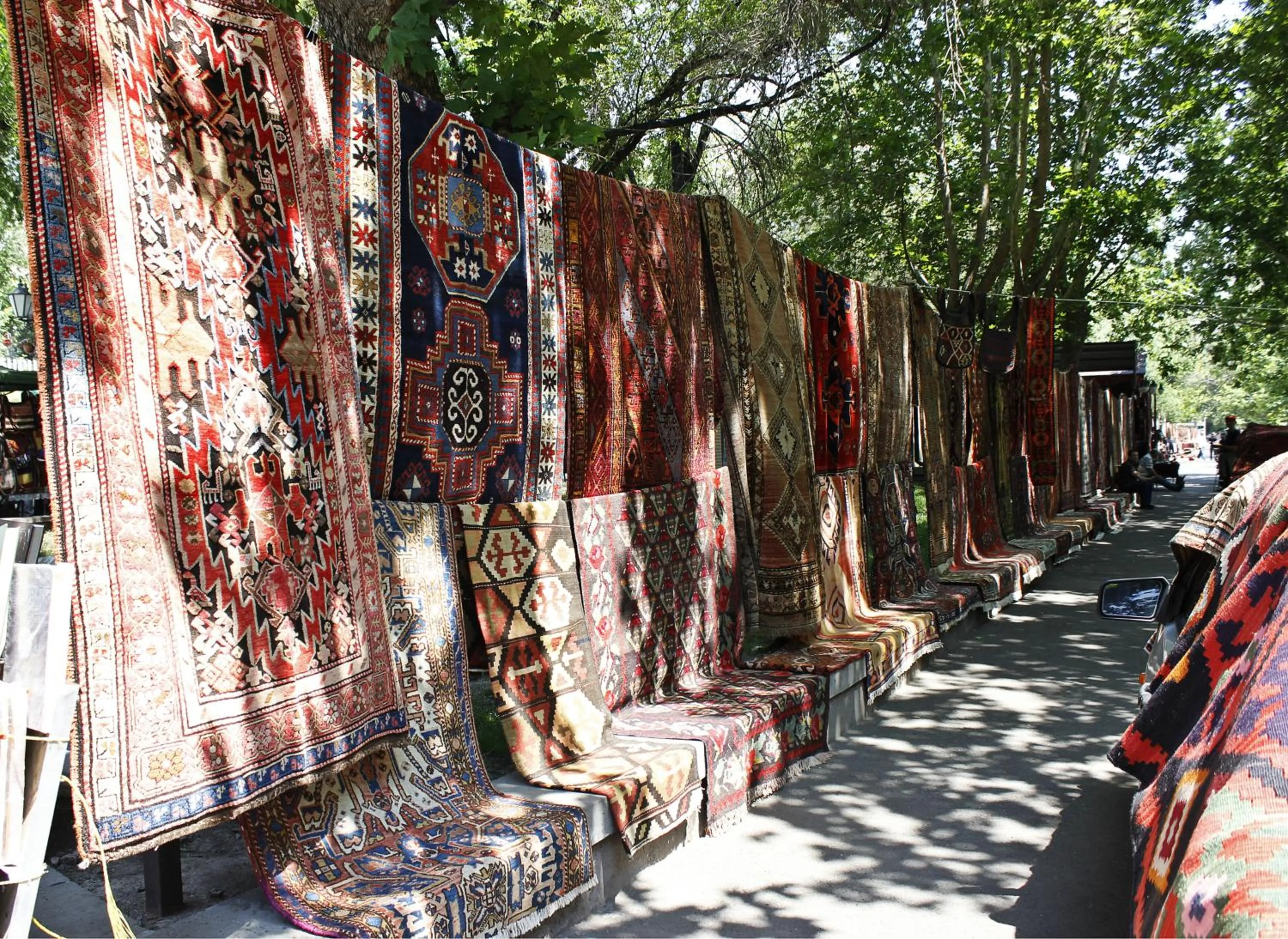 Nearby landmark in L'image Art Hotel