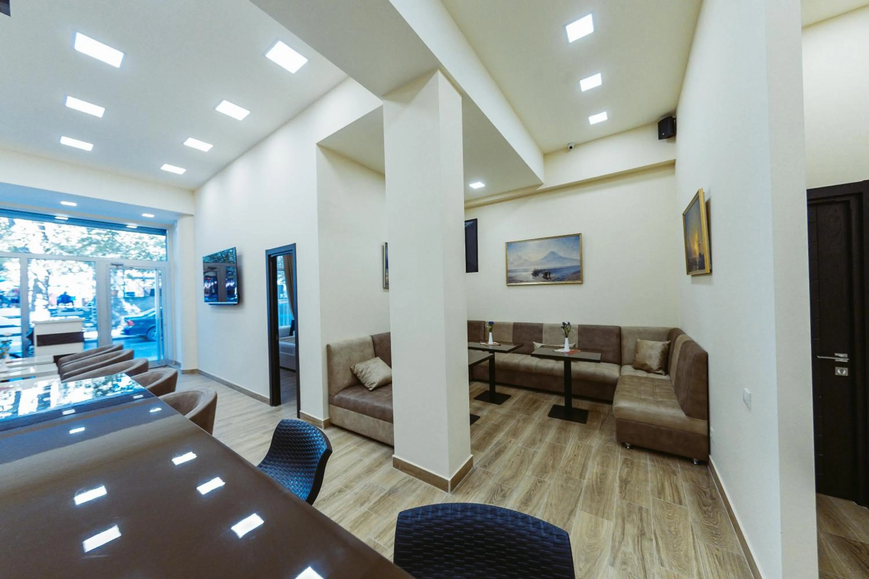 Lobby or reception in L'image Art Hotel