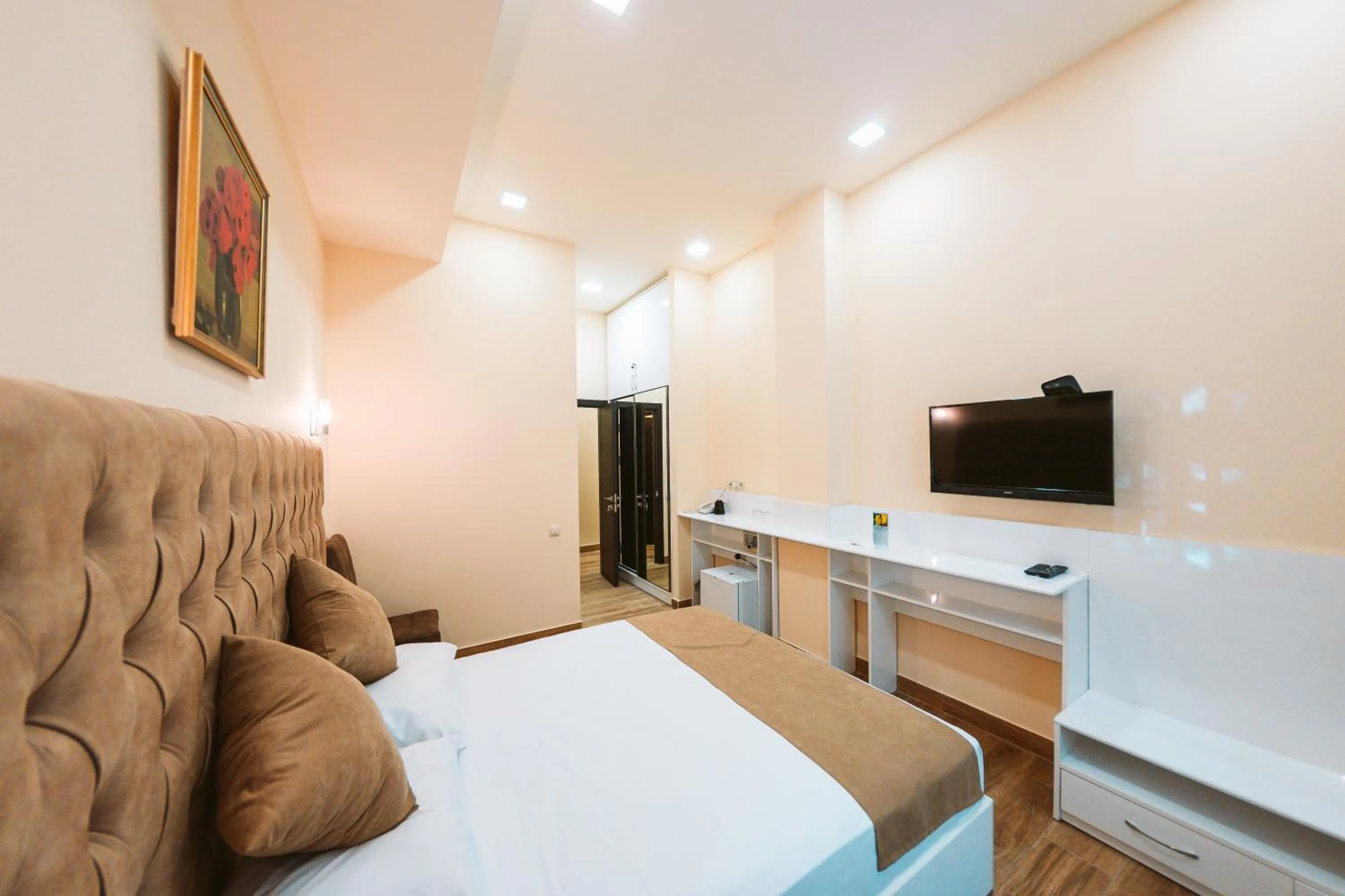 TV and multimedia, Bed in L'image Art Hotel