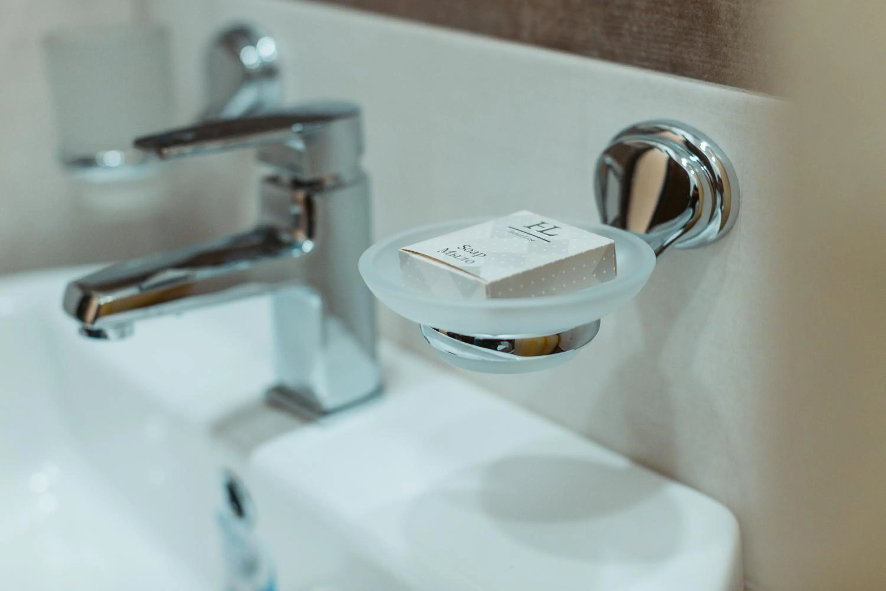 Toilet in L'image Art Hotel