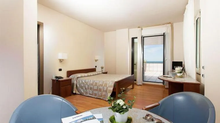 Photo of the whole room, Bed in Hotel Il Timone