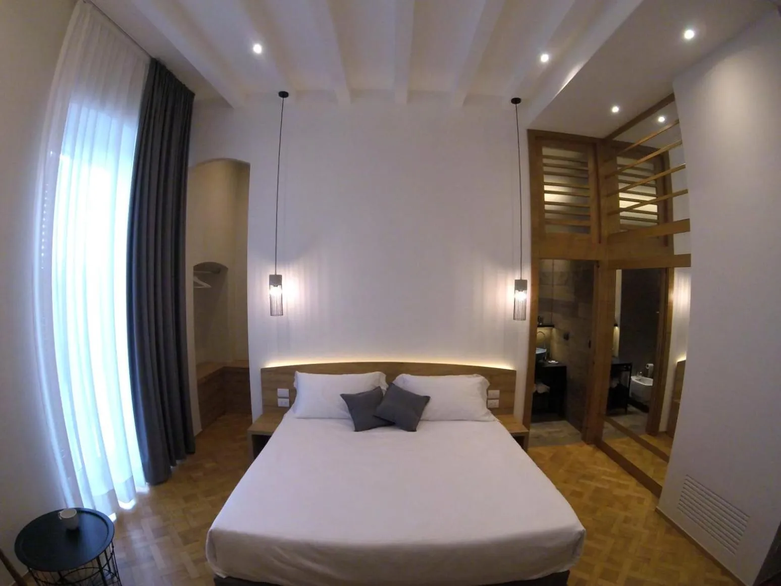 Photo of the whole room in Palazzo Marina