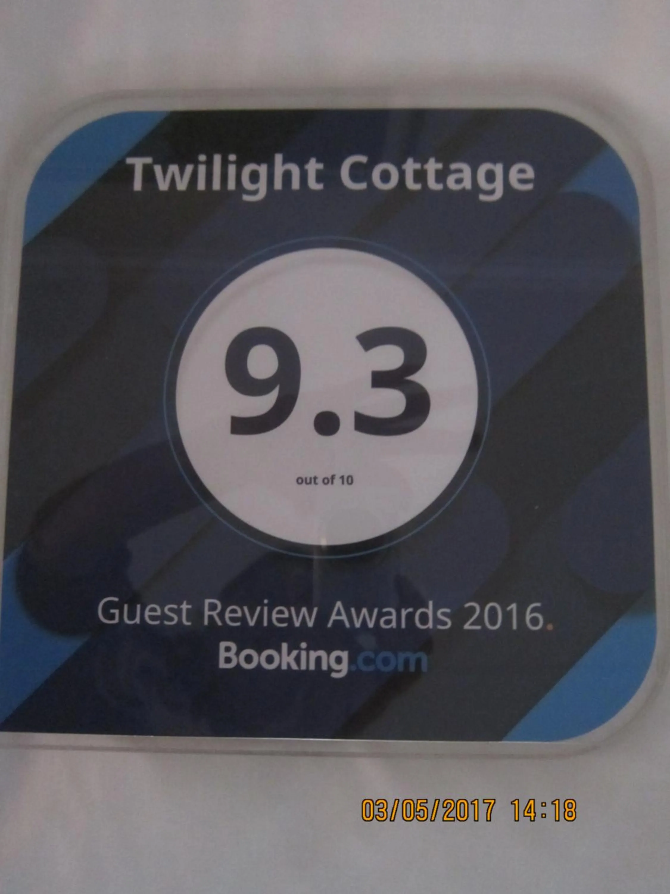 Logo/Certificate/Sign in Twilight Cottage