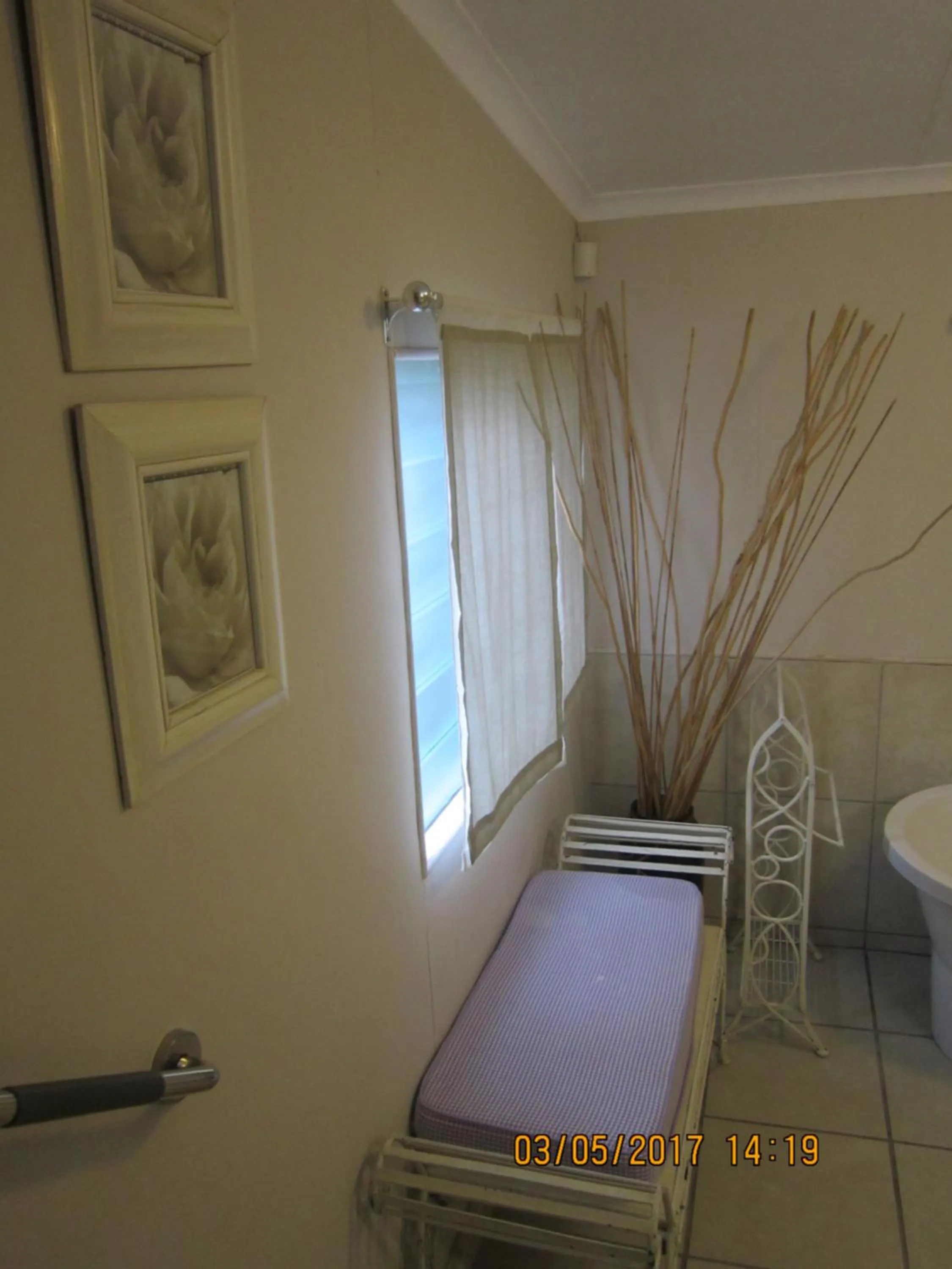 Bathroom in Twilight Cottage