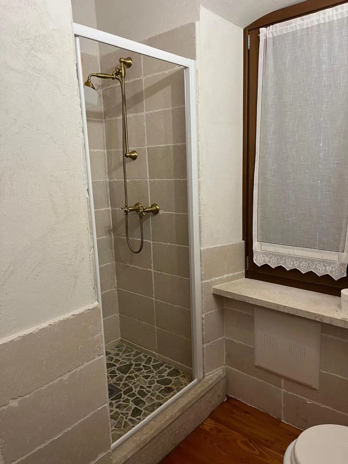 Shower in B&B Al Caseificio